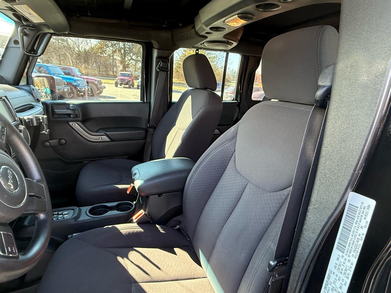 Jeep Wrangler Unlimited 4WD 4dr Sport 2014