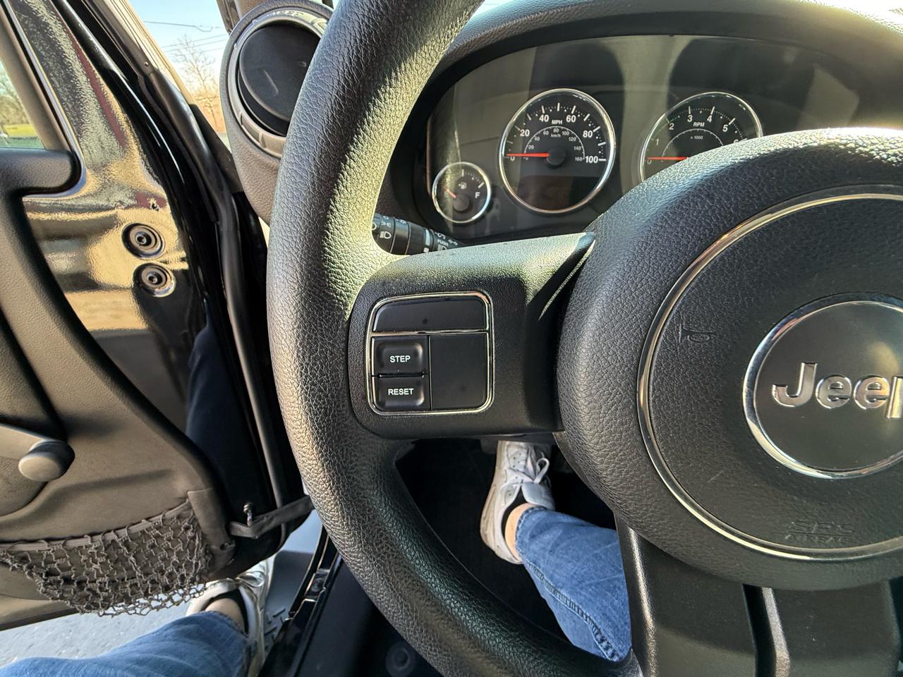 Jeep Wrangler Unlimited 4WD 4dr Sport 2014