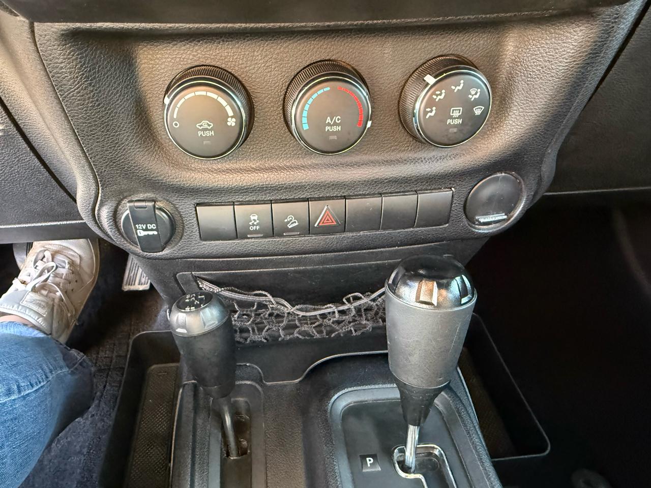 Jeep Wrangler Unlimited 4WD 4dr Sport 2014