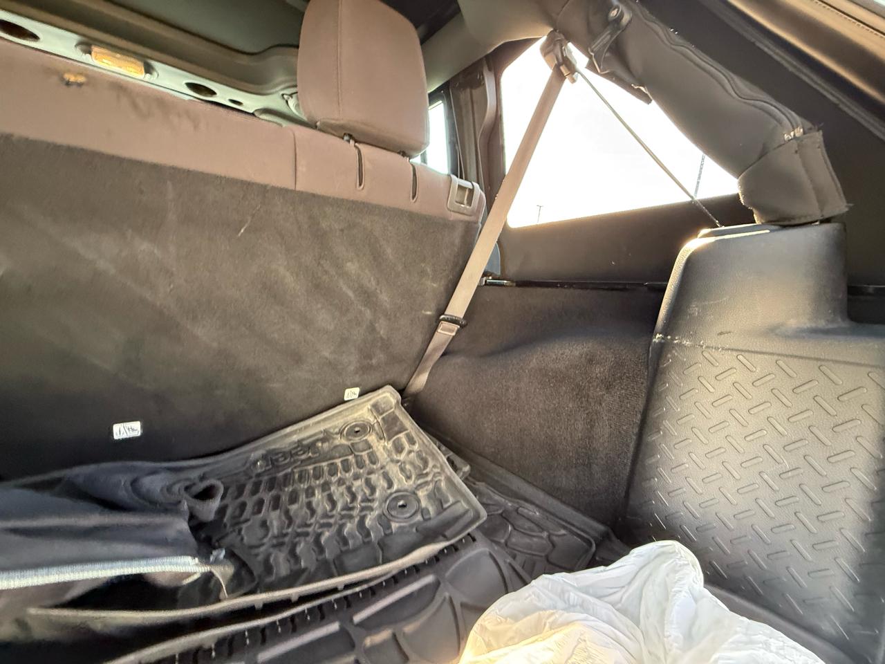 Jeep Wrangler Unlimited 4WD 4dr Sport 2014