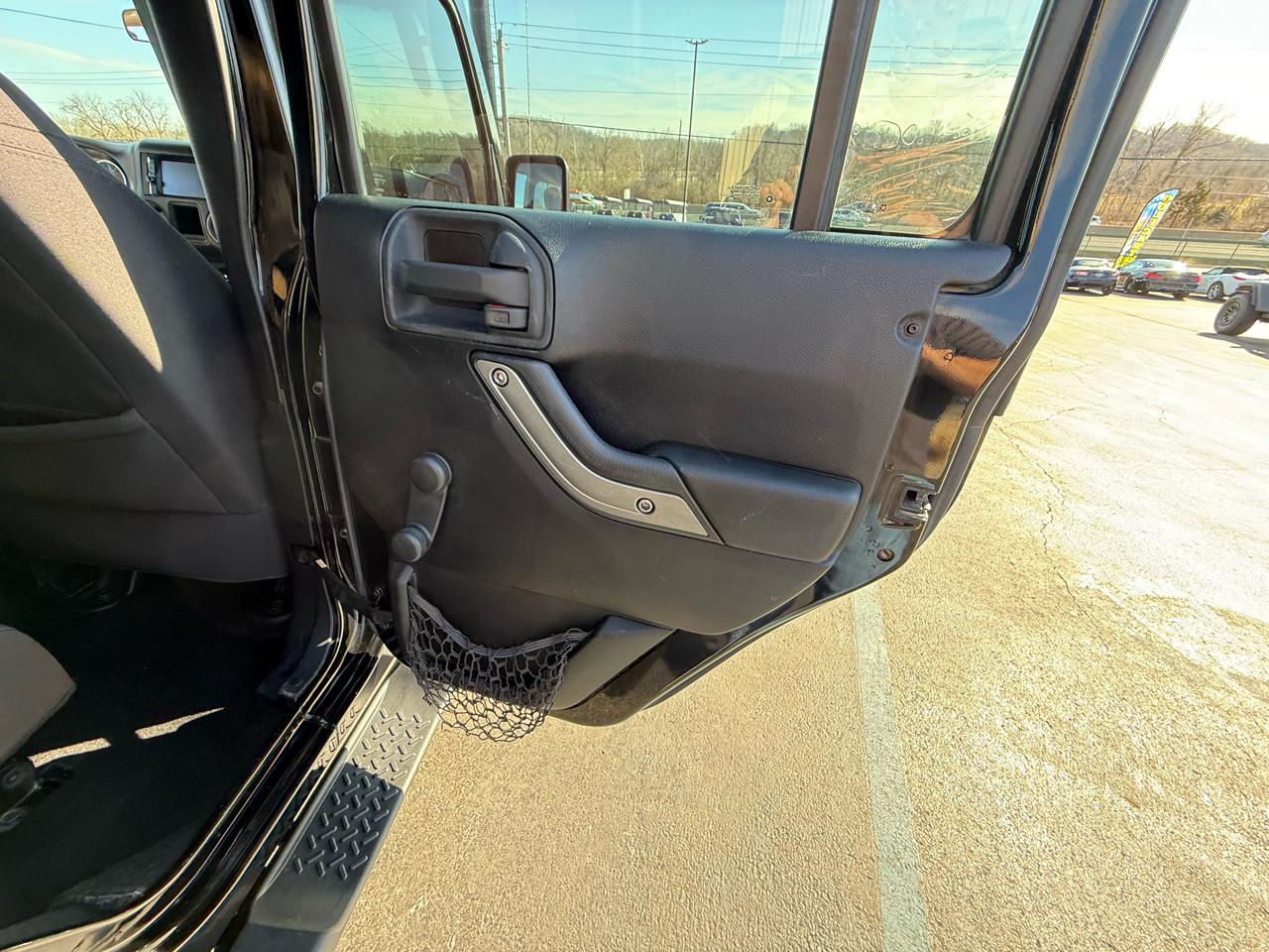 Jeep Wrangler Unlimited 4WD 4dr Sport 2014