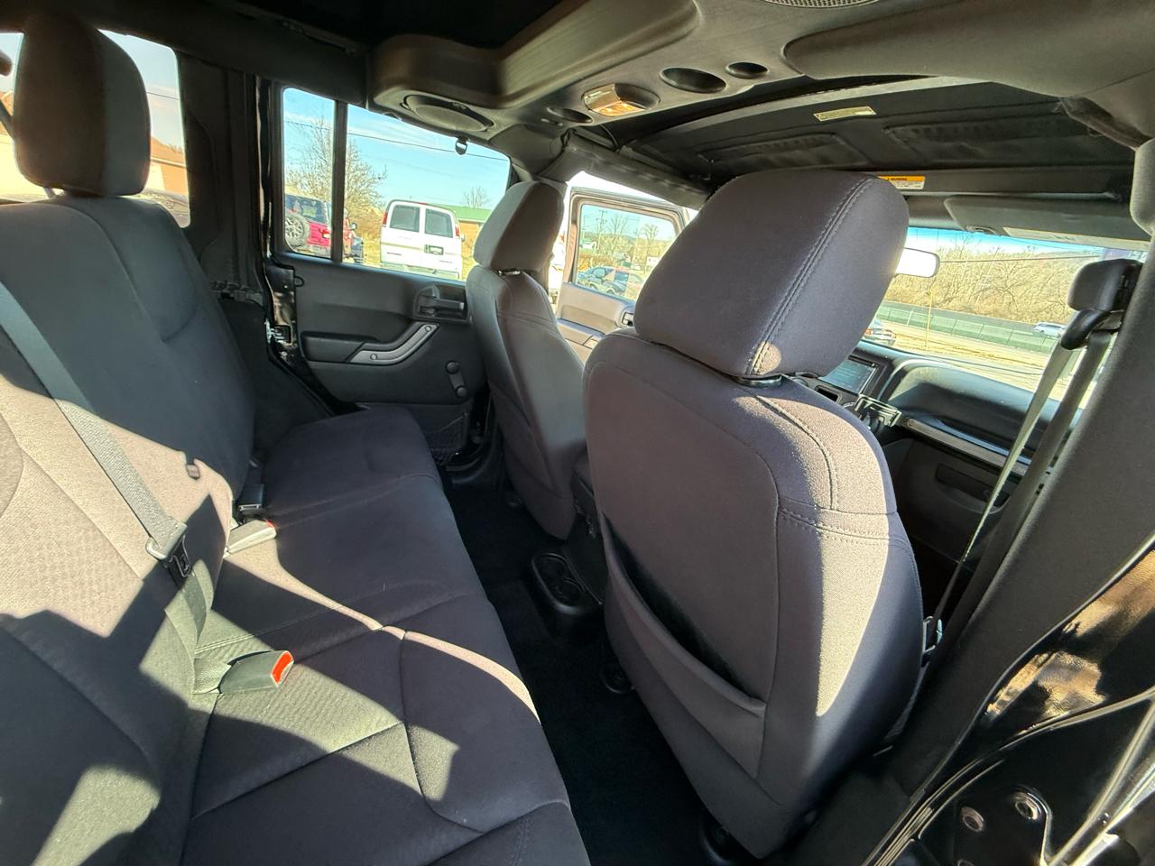 Jeep Wrangler Unlimited 4WD 4dr Sport 2014