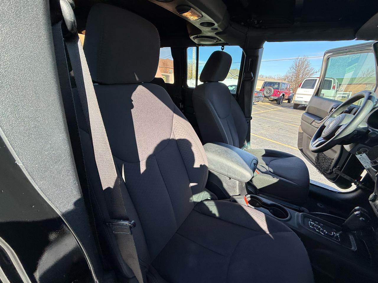 Jeep Wrangler Unlimited 4WD 4dr Sport 2014