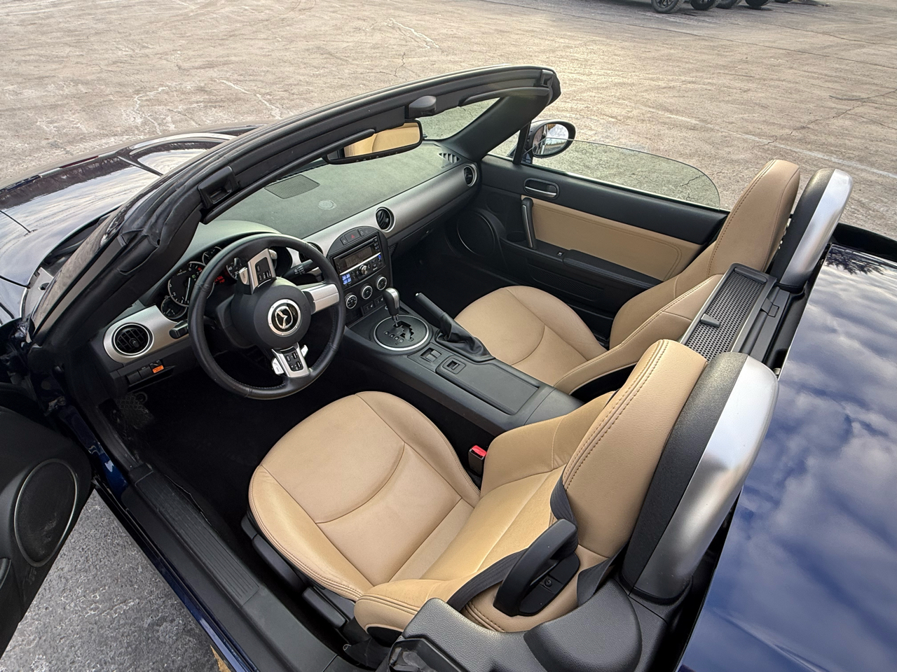 Mazda MX-5 Miata  2012