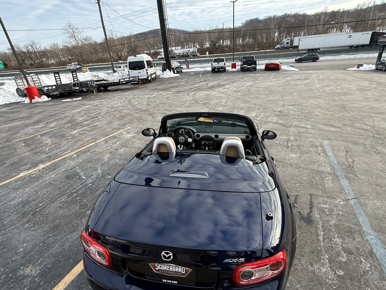 Mazda MX-5 Miata  2012