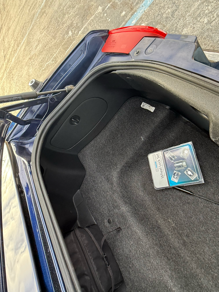 Mazda MX-5 Miata  2012