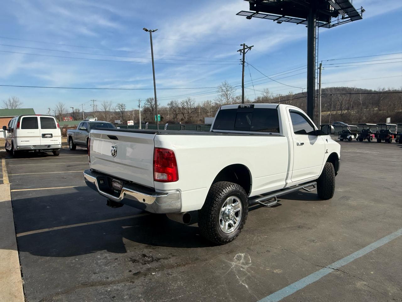 RAM 3500 SLT 4x4 Reg Cab 8' Box 2018