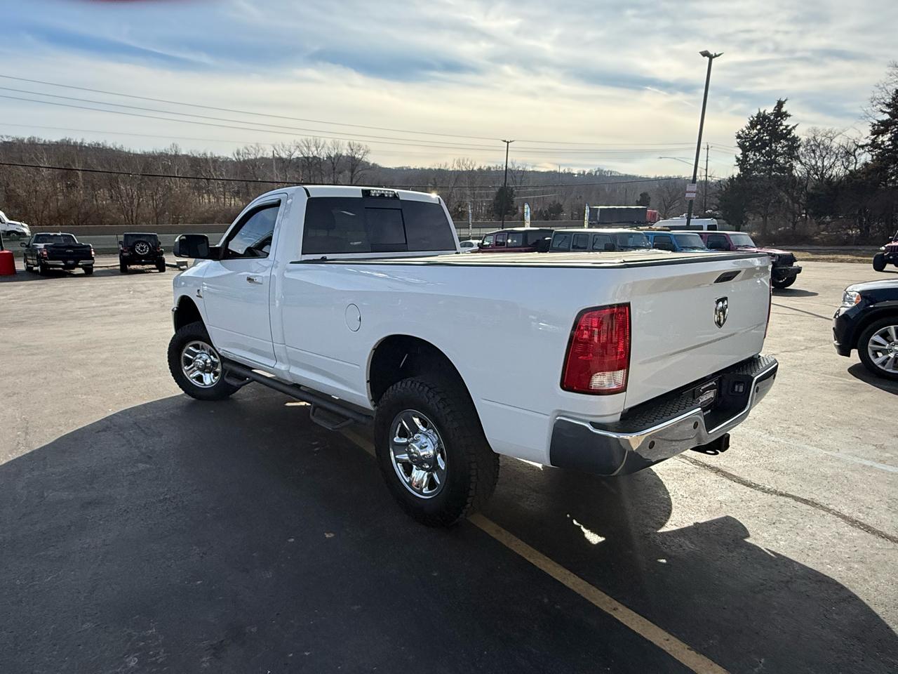 RAM 3500 SLT 4x4 Reg Cab 8' Box 2018