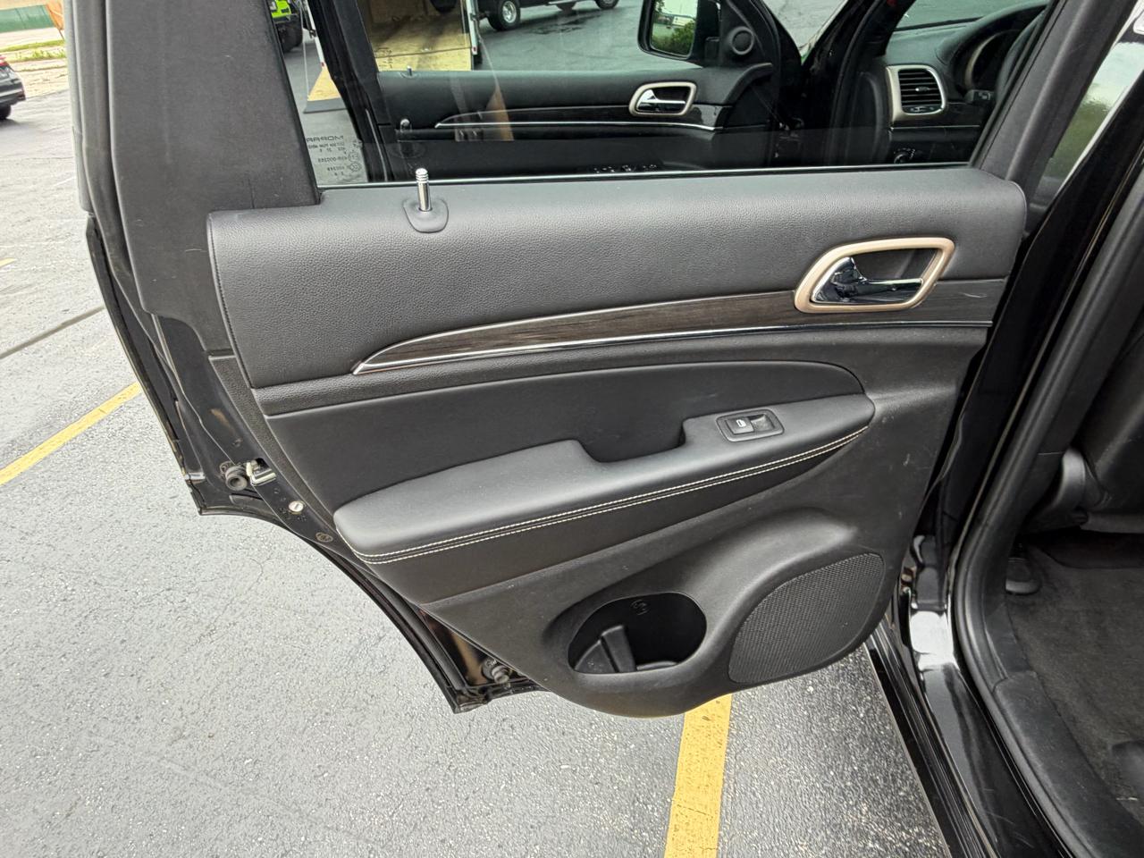 Jeep Grand Cherokee 4WD 4dr Overland 2015