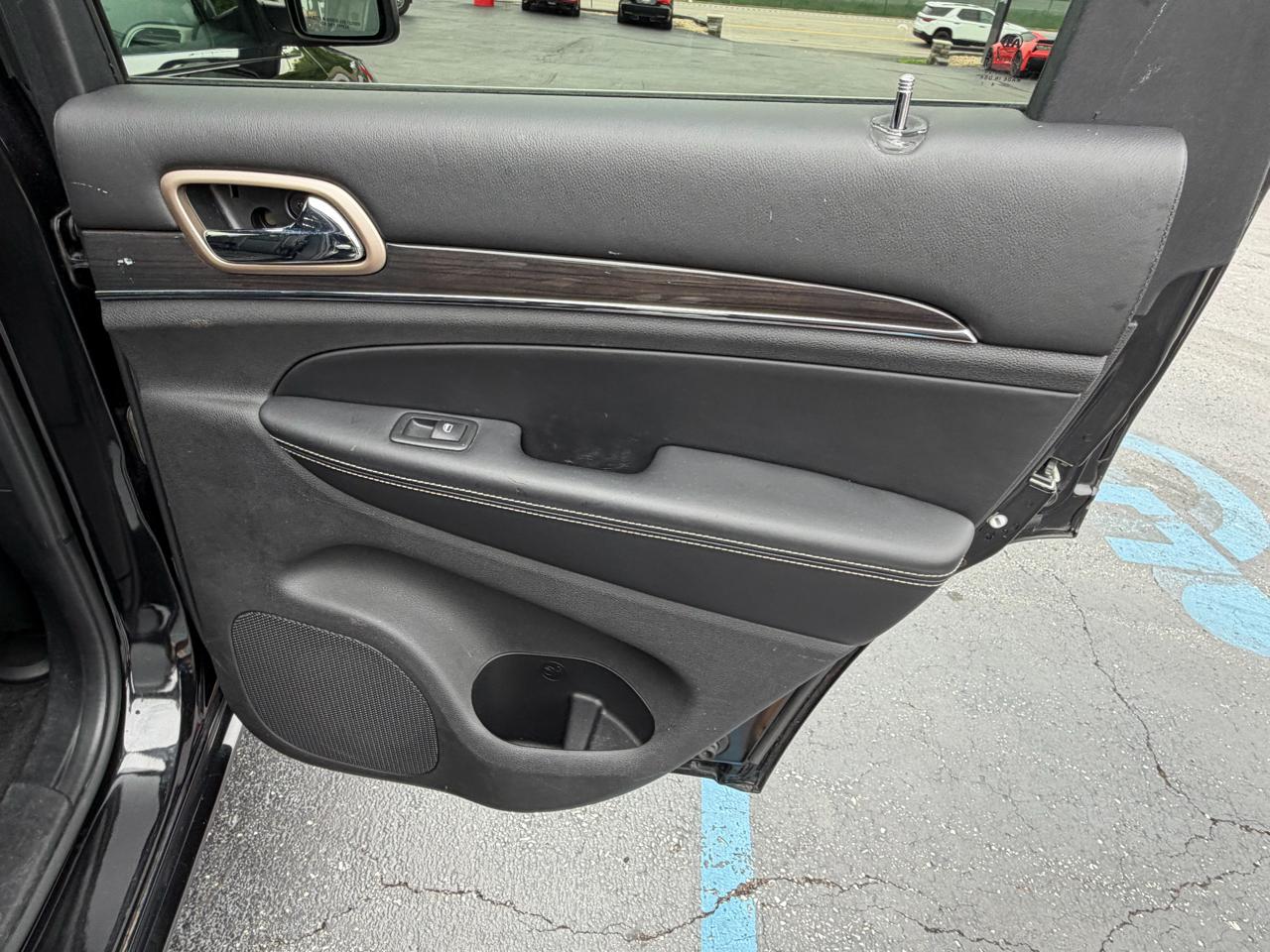 Jeep Grand Cherokee 4WD 4dr Overland 2015