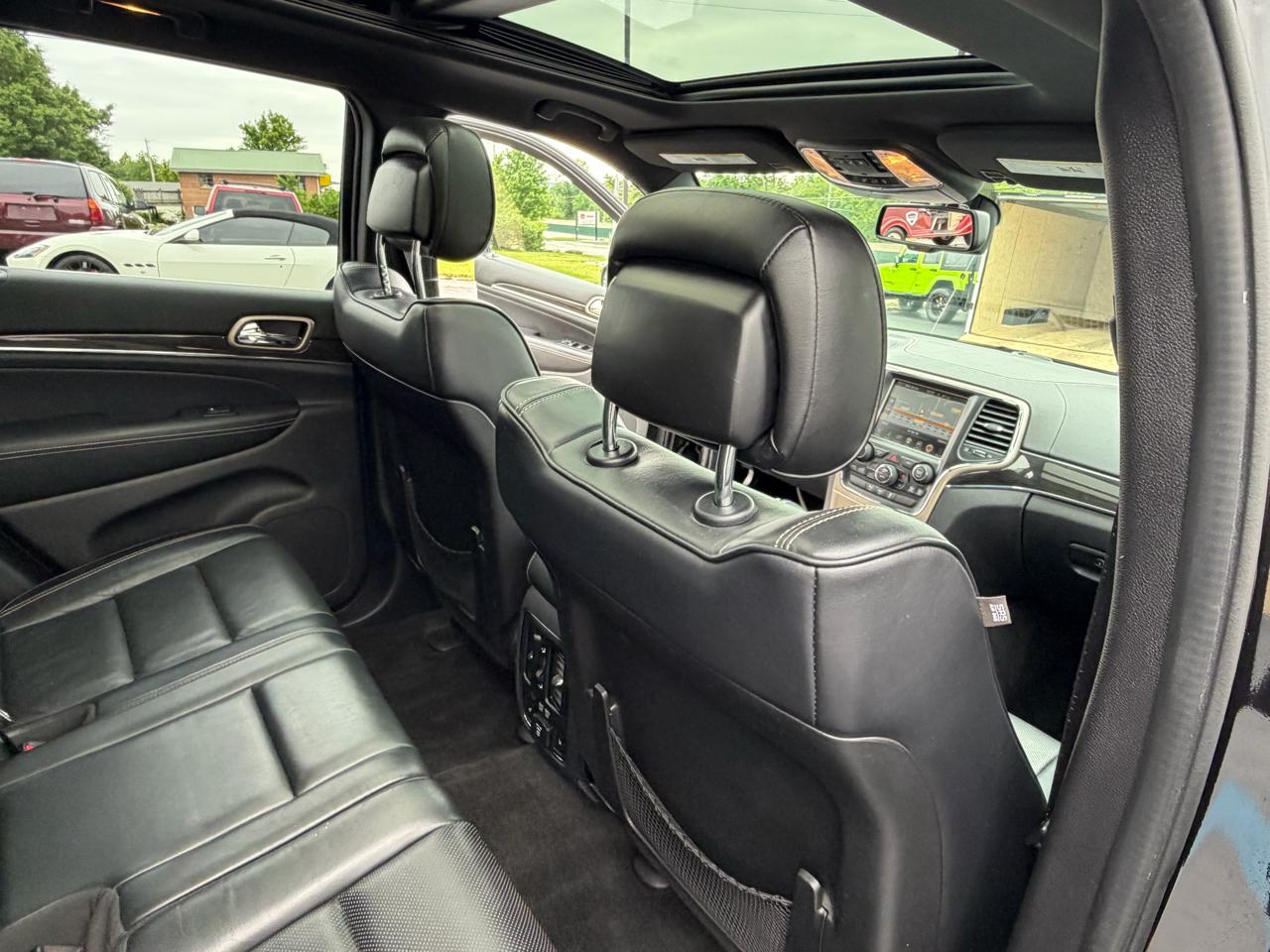 Jeep Grand Cherokee 4WD 4dr Overland 2015