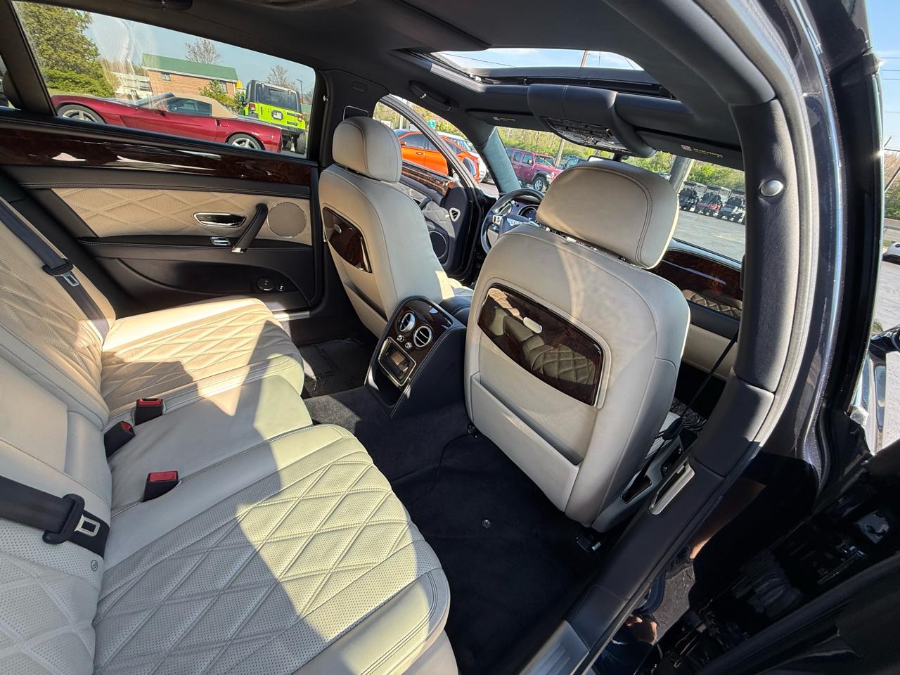 Bentley Flying Spur  2016