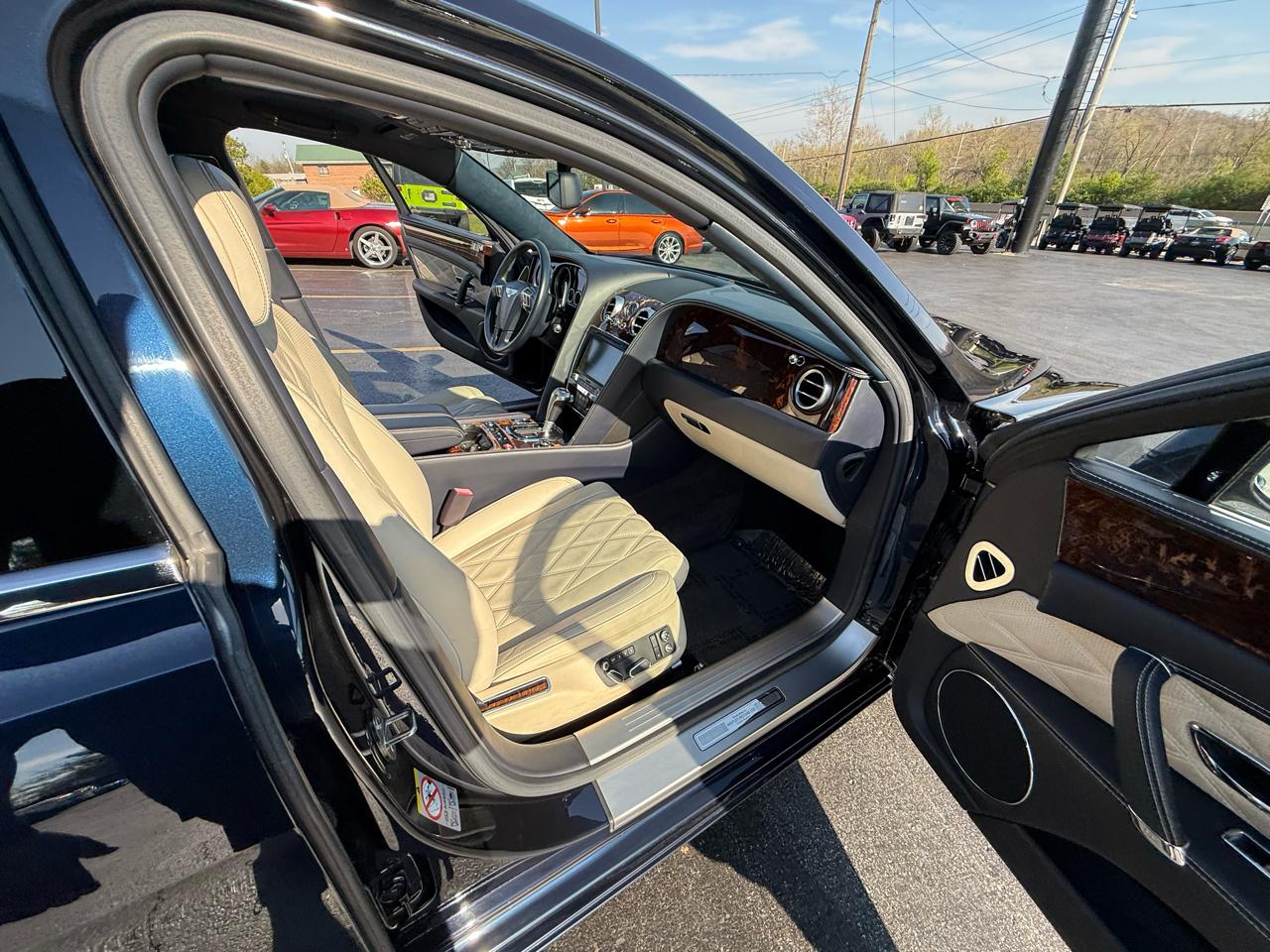 Bentley Flying Spur  2016