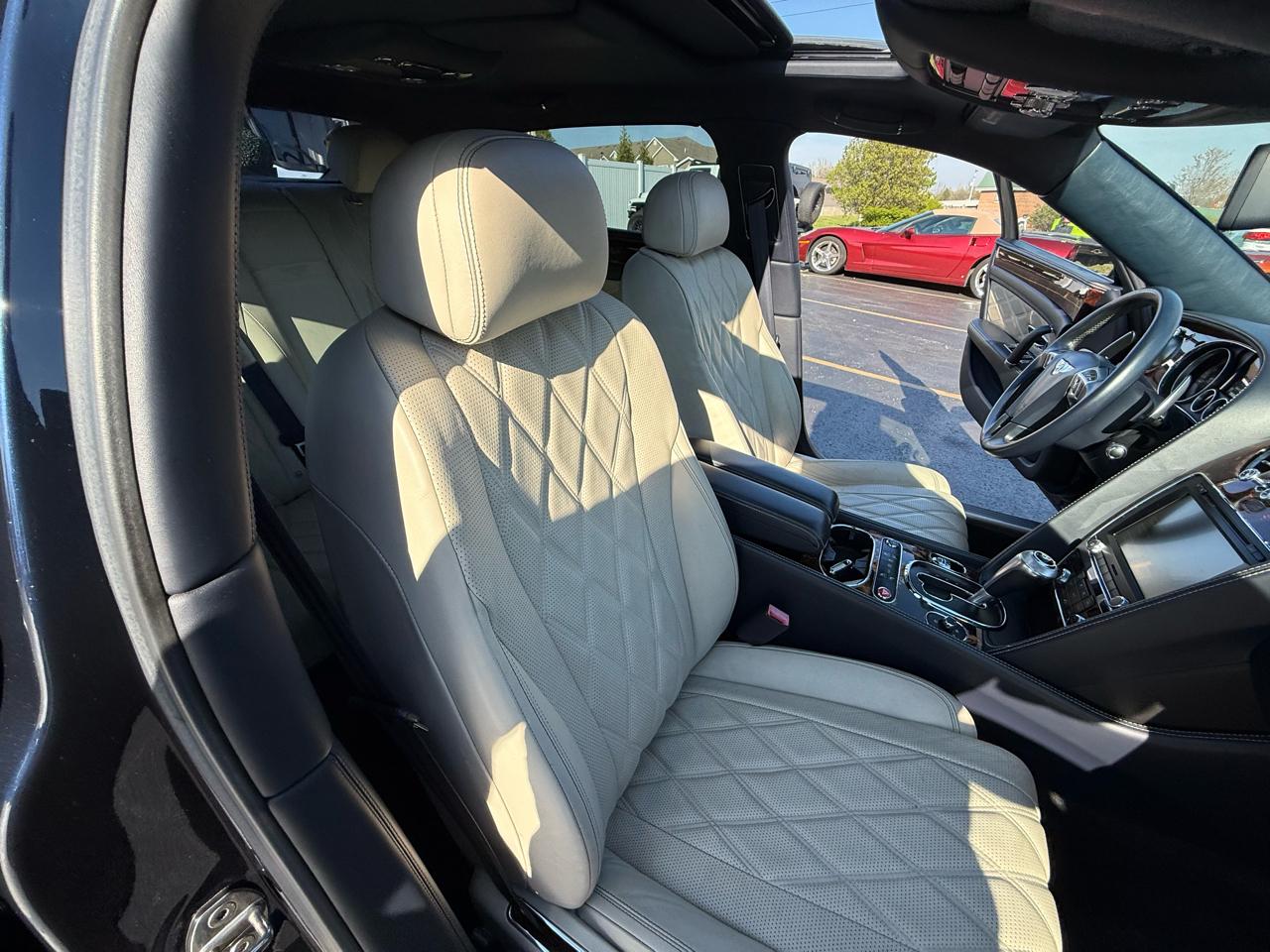 Bentley Flying Spur  2016