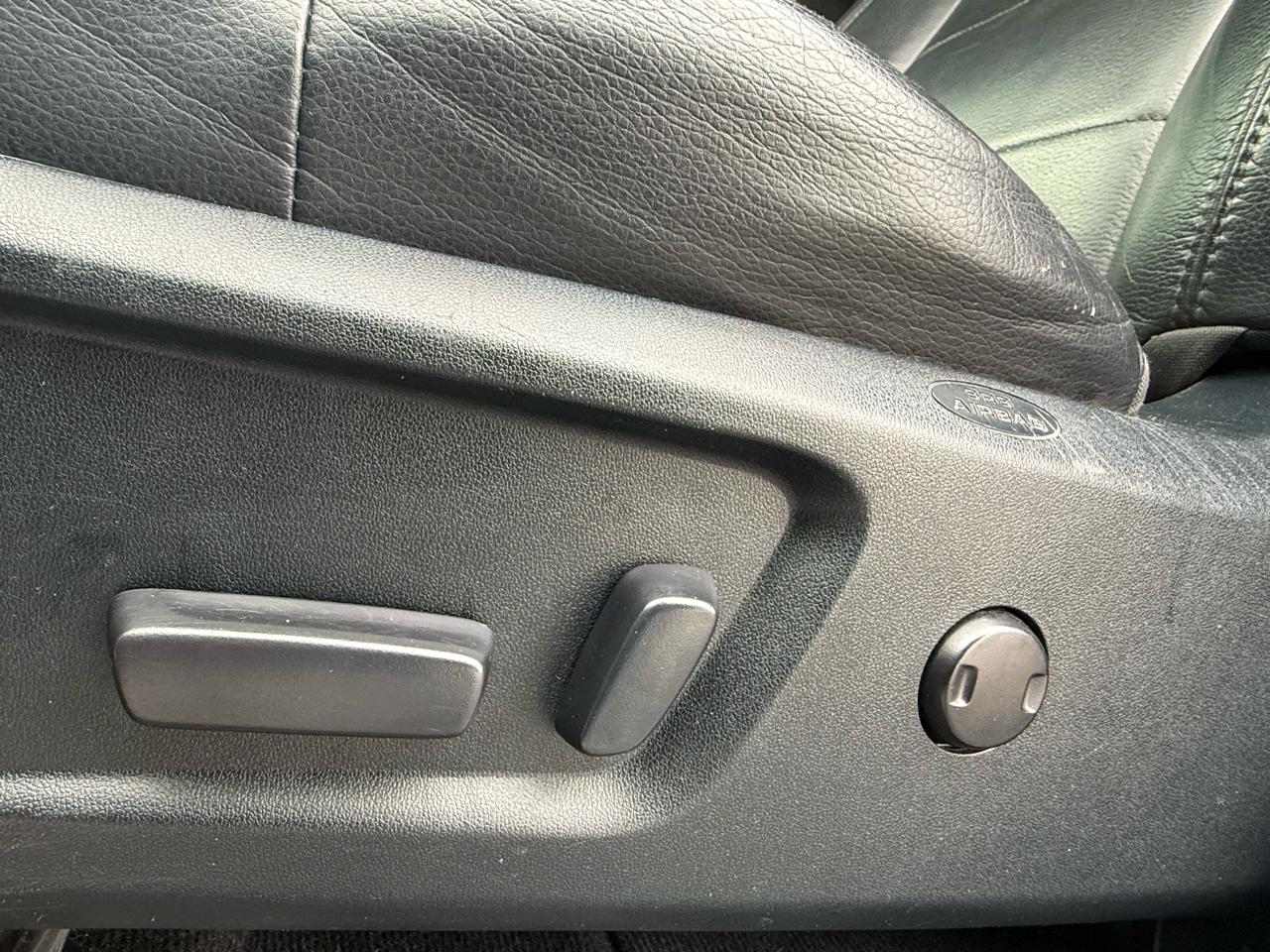 Toyota Tundra 4WD Truck Double Cab 5.7L V8 6-Spd AT LTD (Natl) 2016