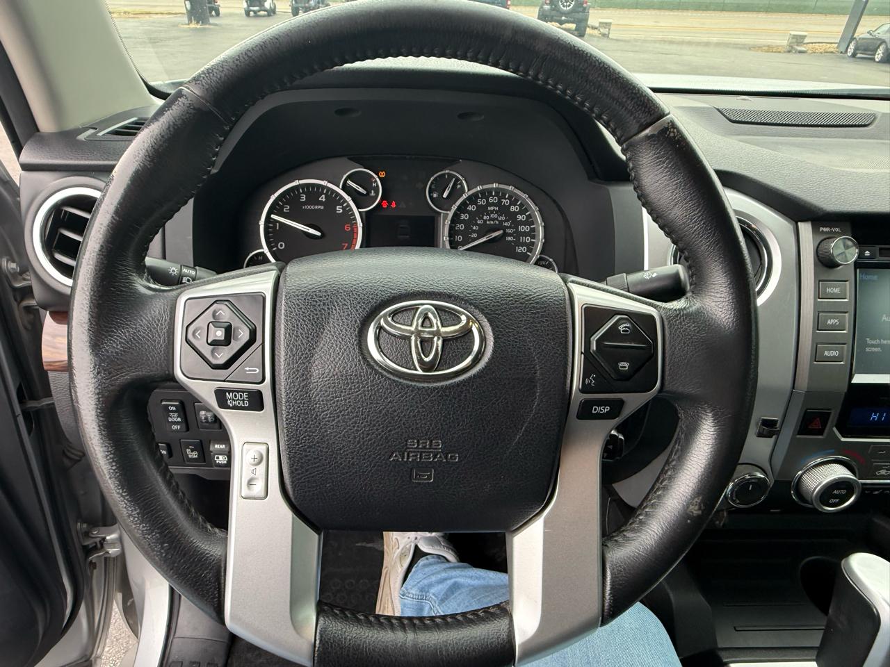 Toyota Tundra 4WD Truck Double Cab 5.7L V8 6-Spd AT LTD (Natl) 2016