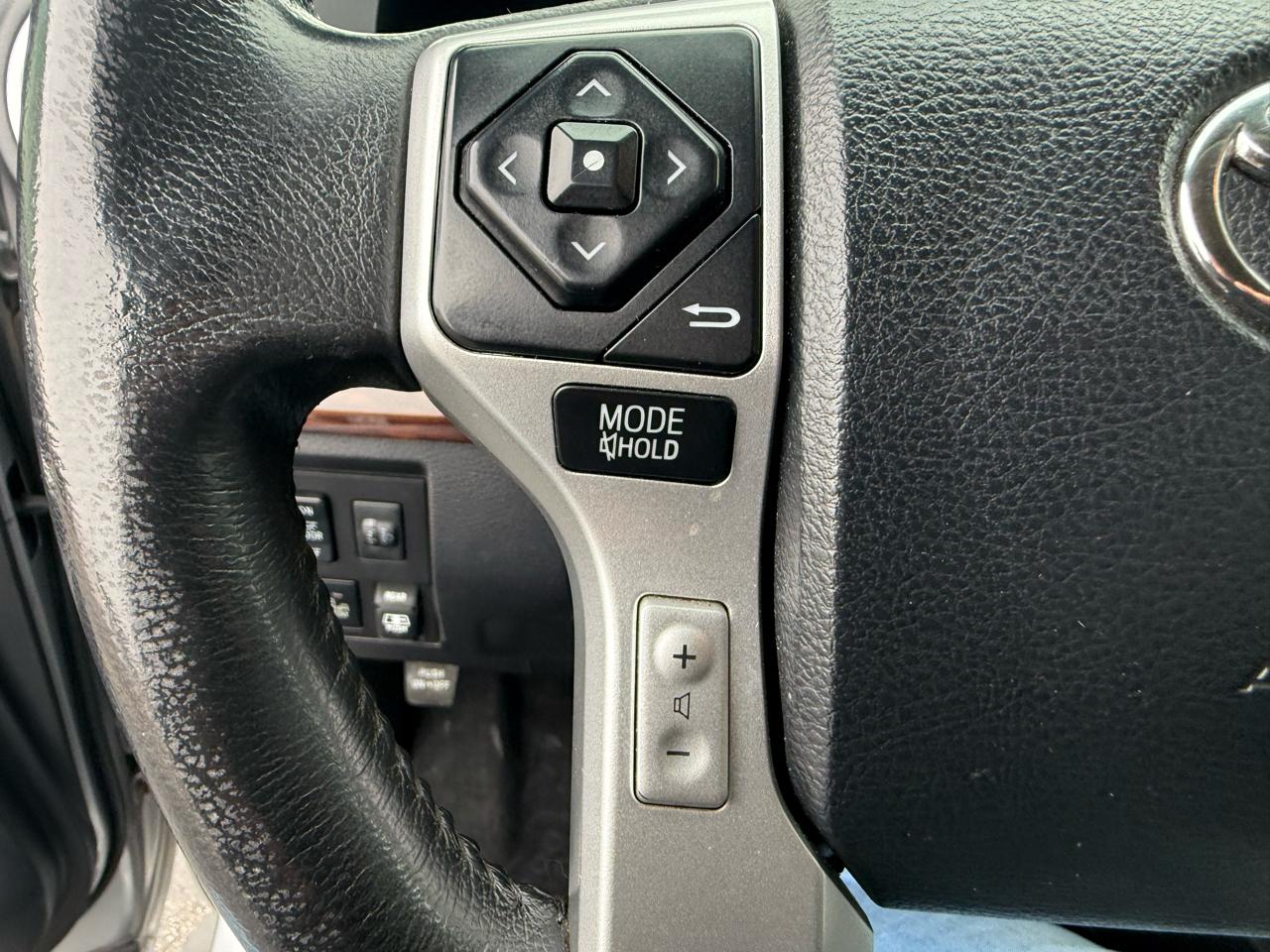 Toyota Tundra 4WD Truck Double Cab 5.7L V8 6-Spd AT LTD (Natl) 2016