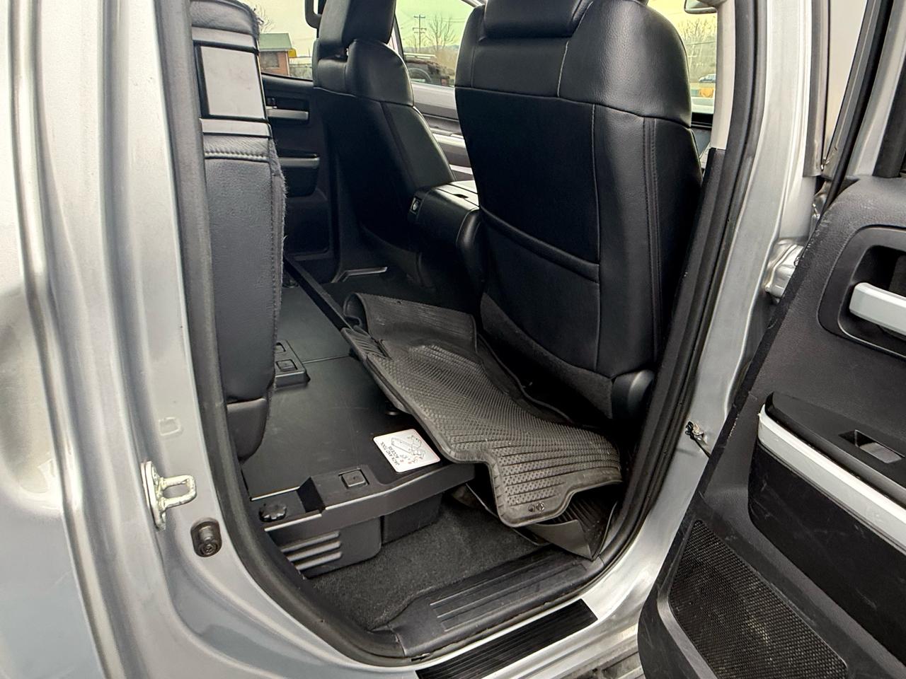 Toyota Tundra 4WD Truck Double Cab 5.7L V8 6-Spd AT LTD (Natl) 2016