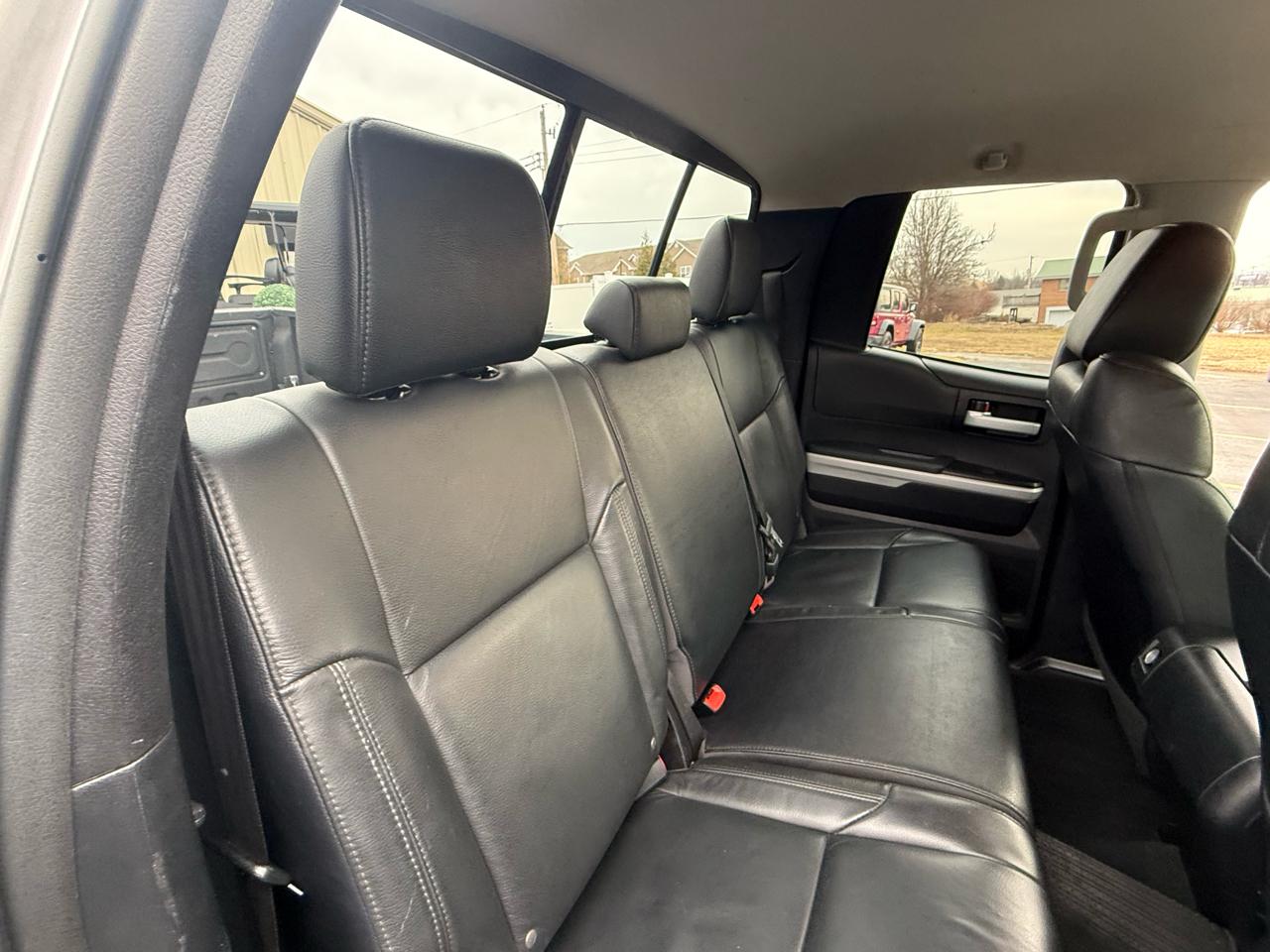 Toyota Tundra 4WD Truck Double Cab 5.7L V8 6-Spd AT LTD (Natl) 2016