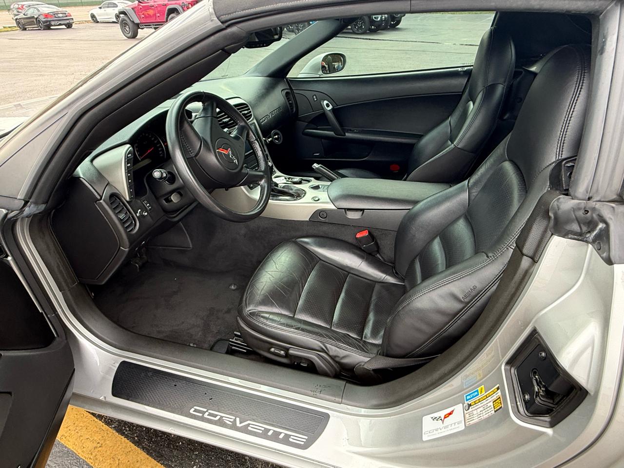 Chevrolet Corvette 2dr Convertible 2005