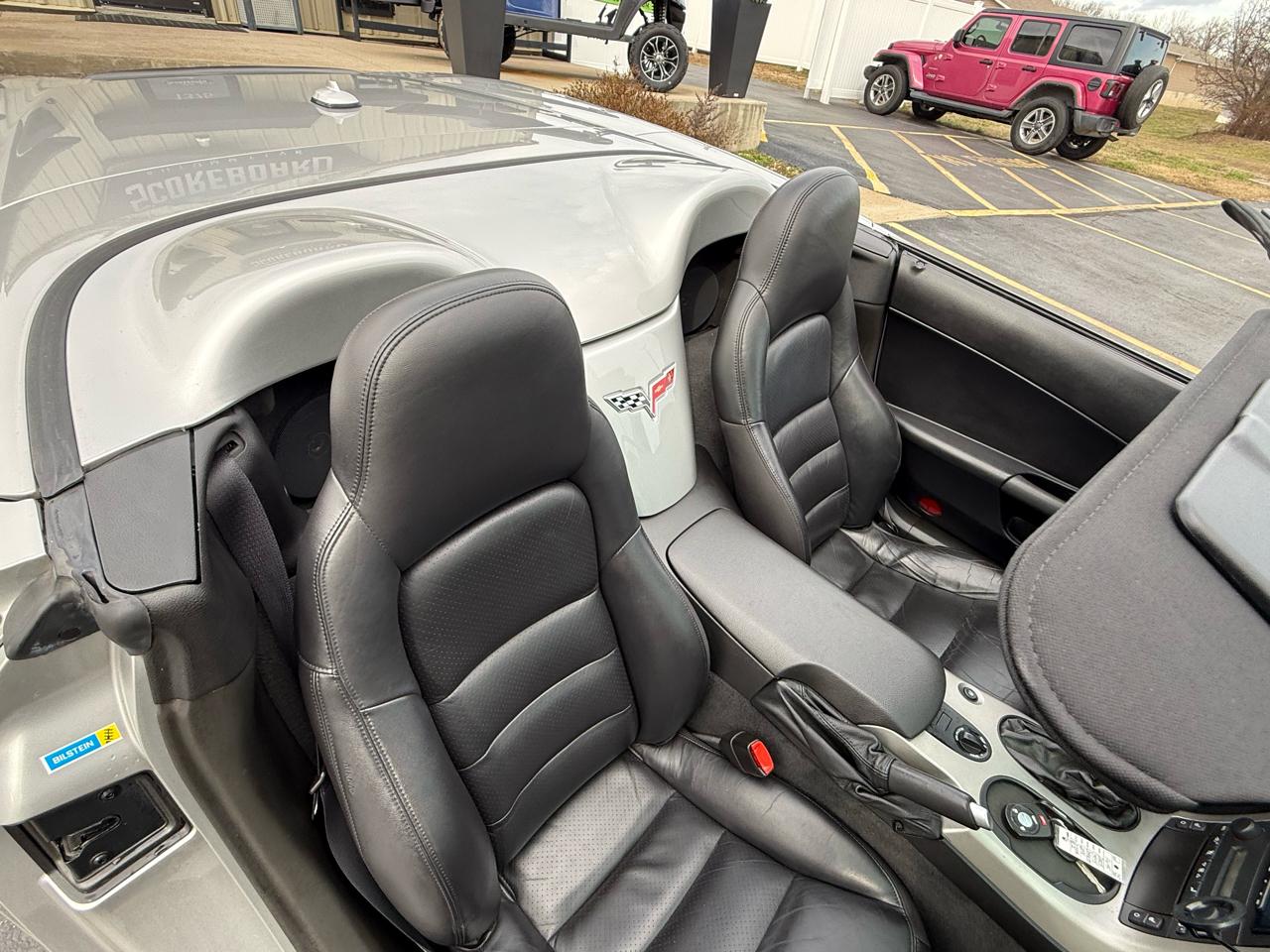 Chevrolet Corvette 2dr Convertible 2005