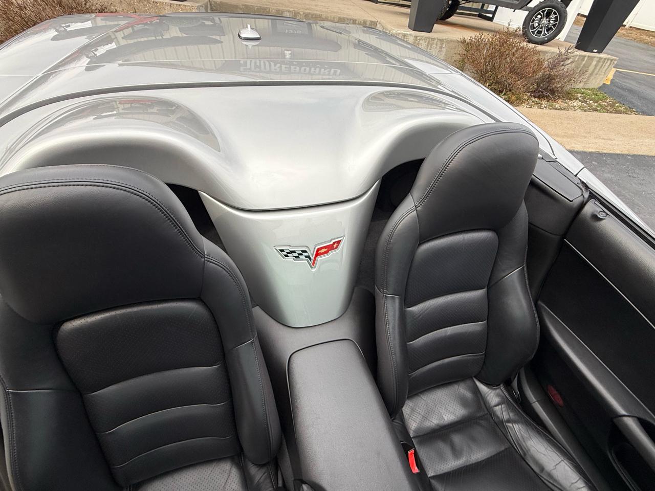 Chevrolet Corvette 2dr Convertible 2005