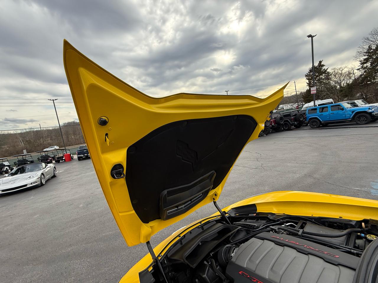 Chevrolet Corvette Stingray 2dr Z51 Cpe w/2LT 2014