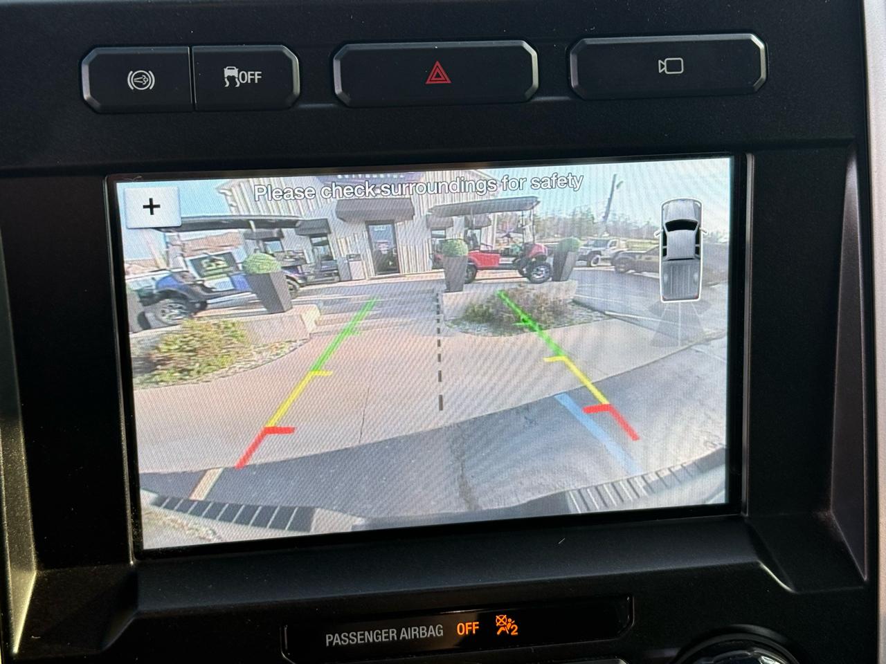 Ford Super Duty F-450 DRW Lariat 4WD Crew Cab 179" WB 60" CA 2017