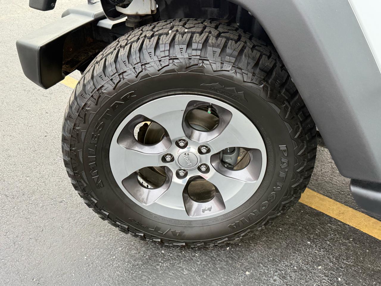 Jeep Wrangler Unlimited 4WD 4dr Sport 2015