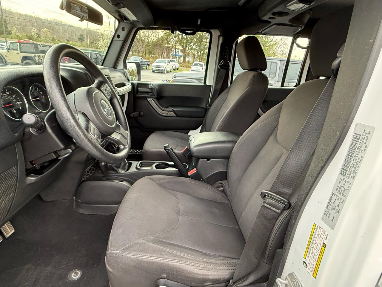 Jeep Wrangler Unlimited 4WD 4dr Sport 2015