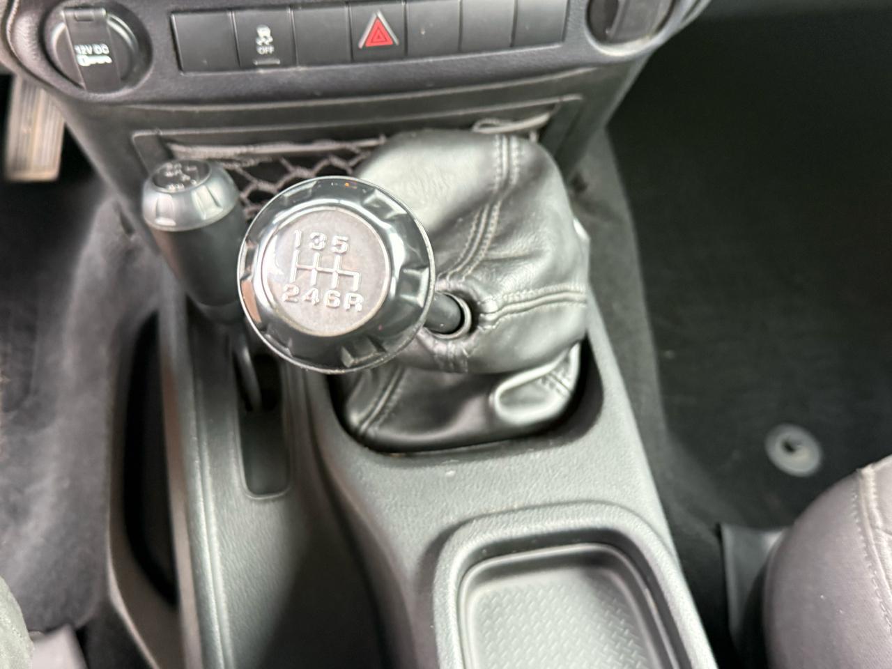 Jeep Wrangler Unlimited 4WD 4dr Sport 2015