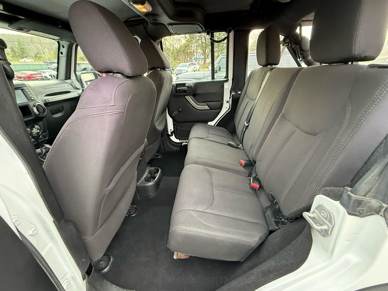 Jeep Wrangler Unlimited 4WD 4dr Sport 2015