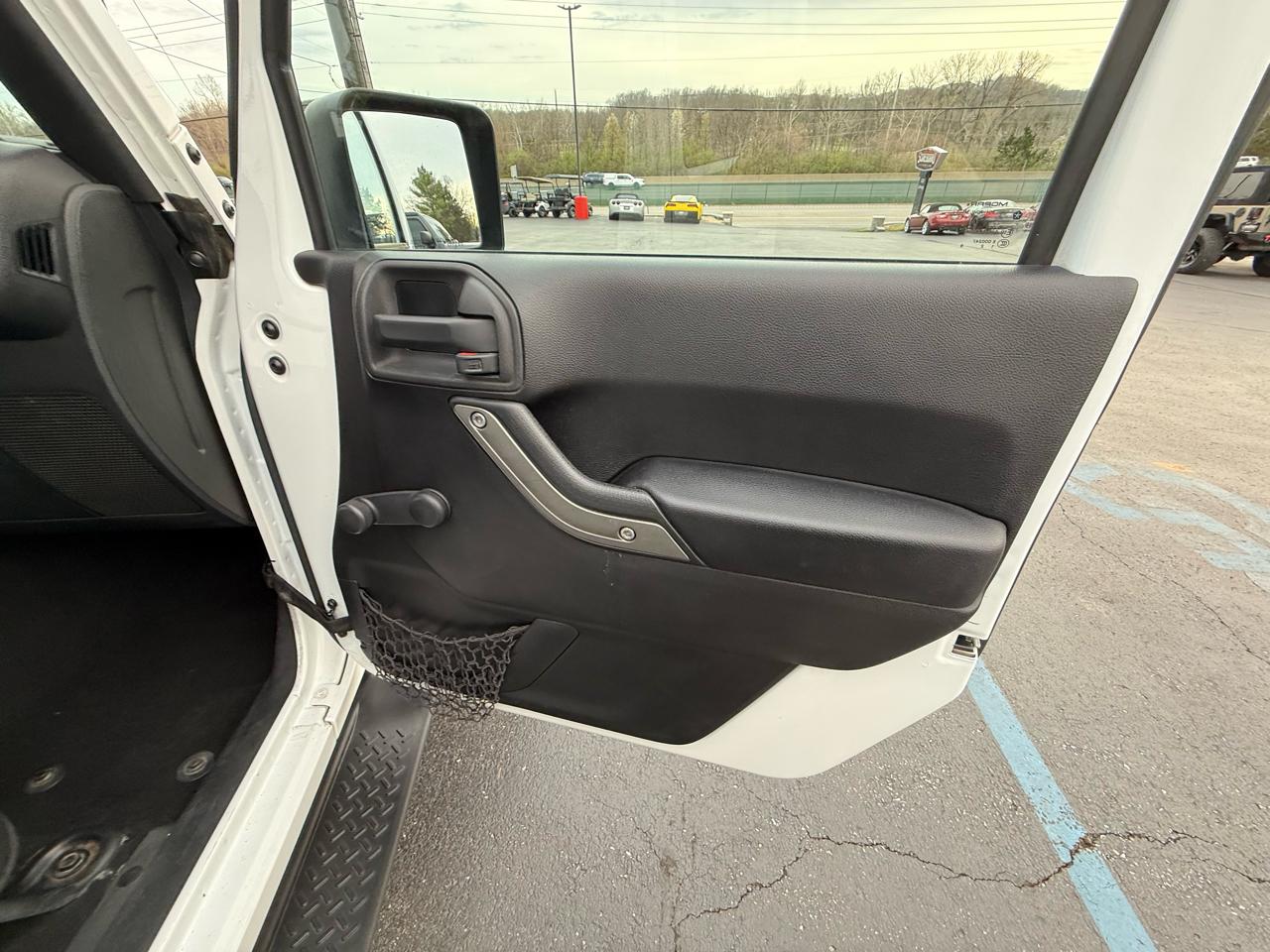 Jeep Wrangler Unlimited 4WD 4dr Sport 2015