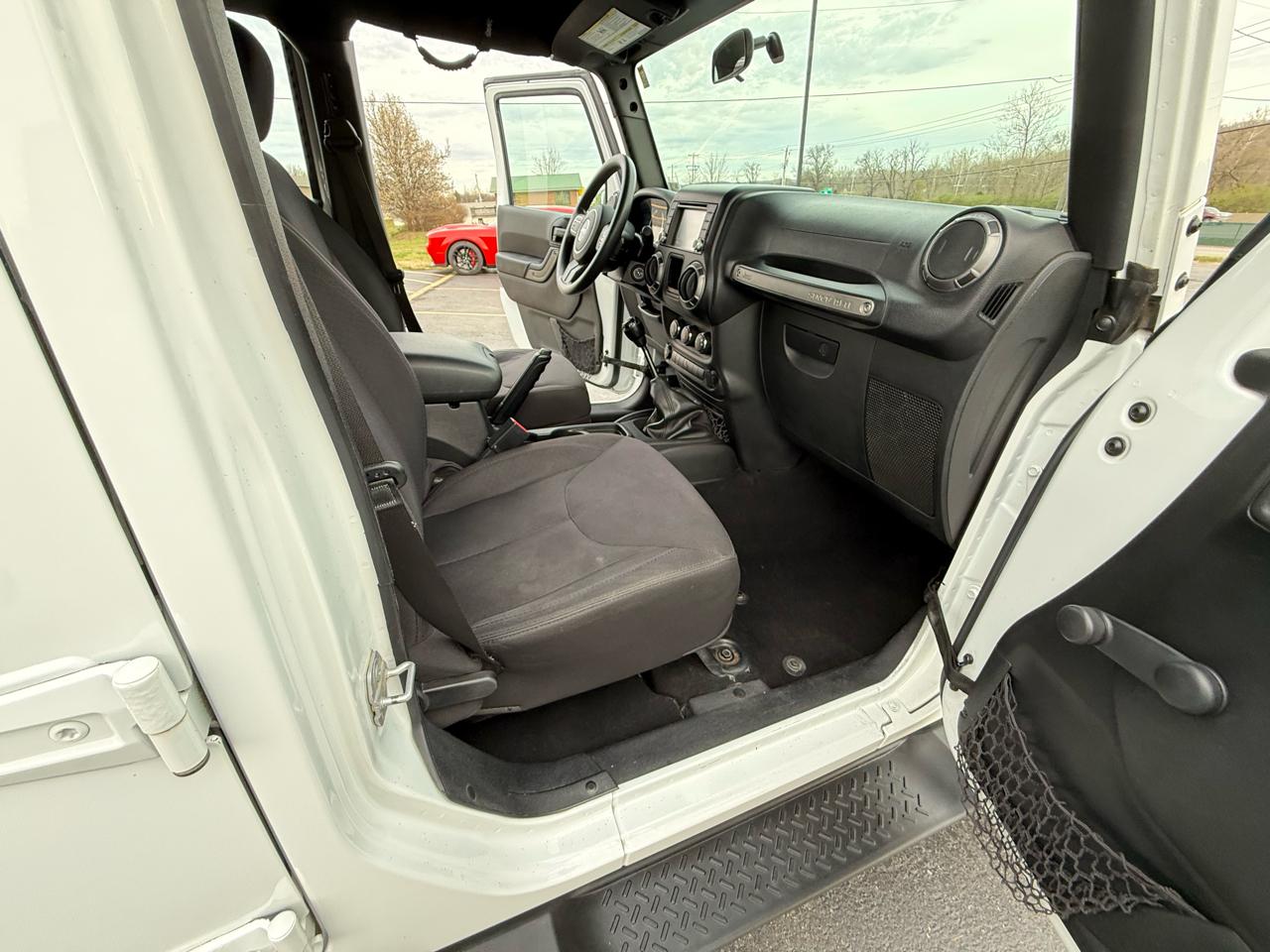 Jeep Wrangler Unlimited 4WD 4dr Sport 2015