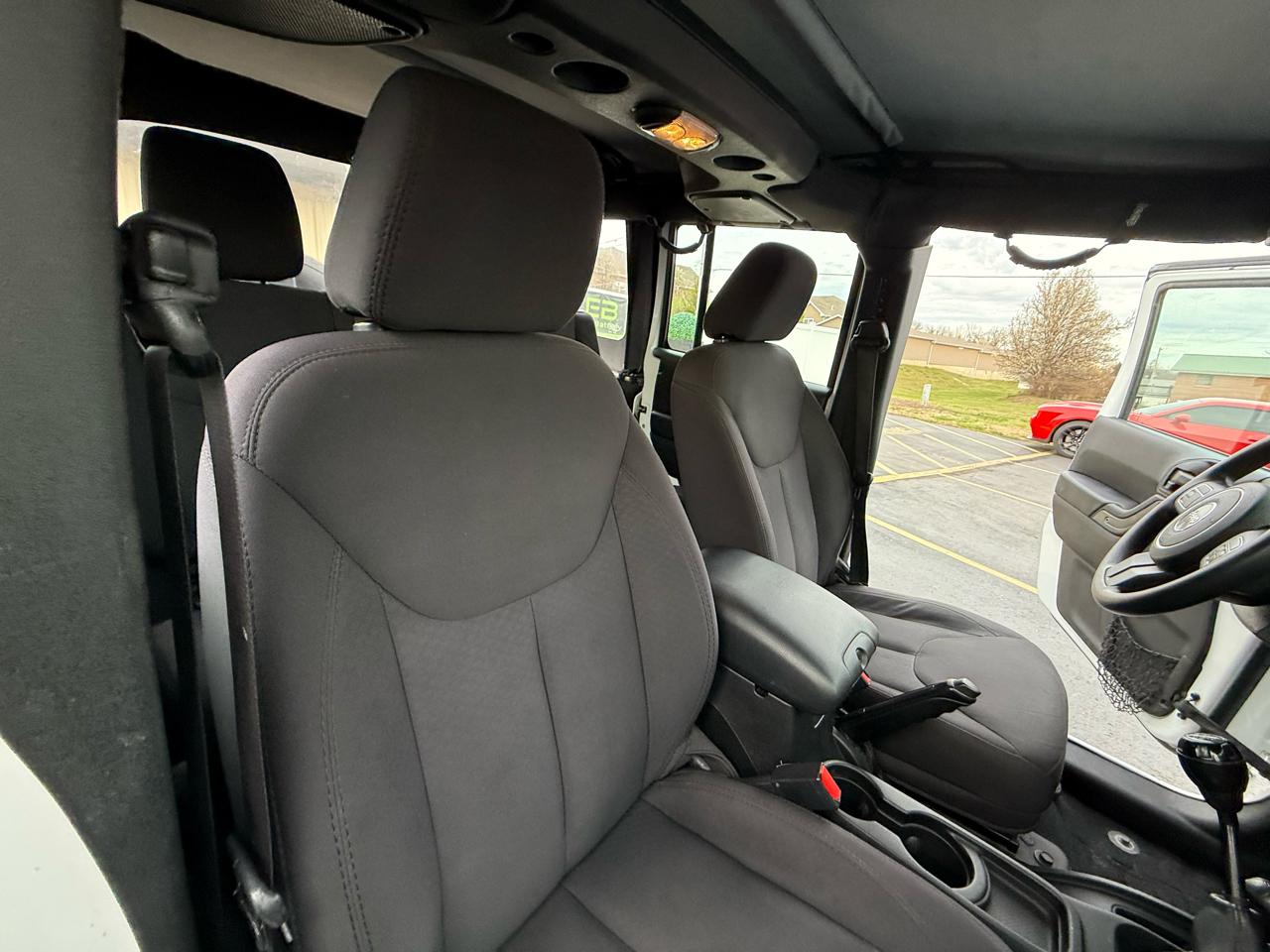 Jeep Wrangler Unlimited 4WD 4dr Sport 2015