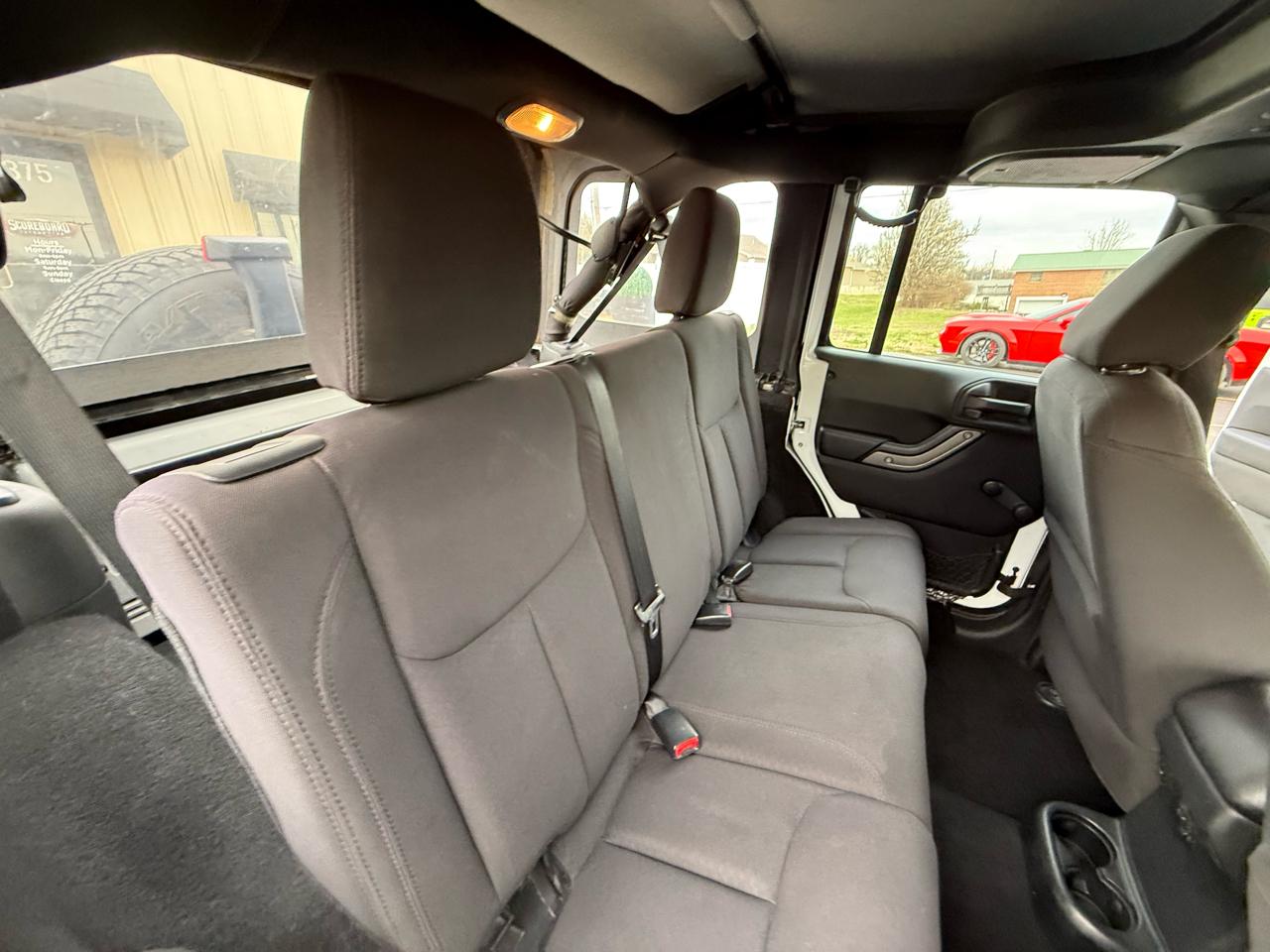 Jeep Wrangler Unlimited 4WD 4dr Sport 2015