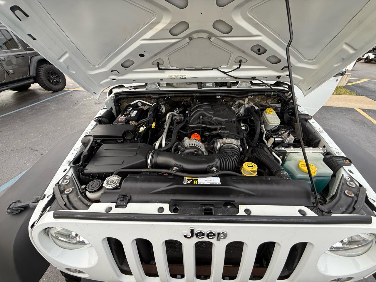 Jeep Wrangler Unlimited 4WD 4dr Sport 2015