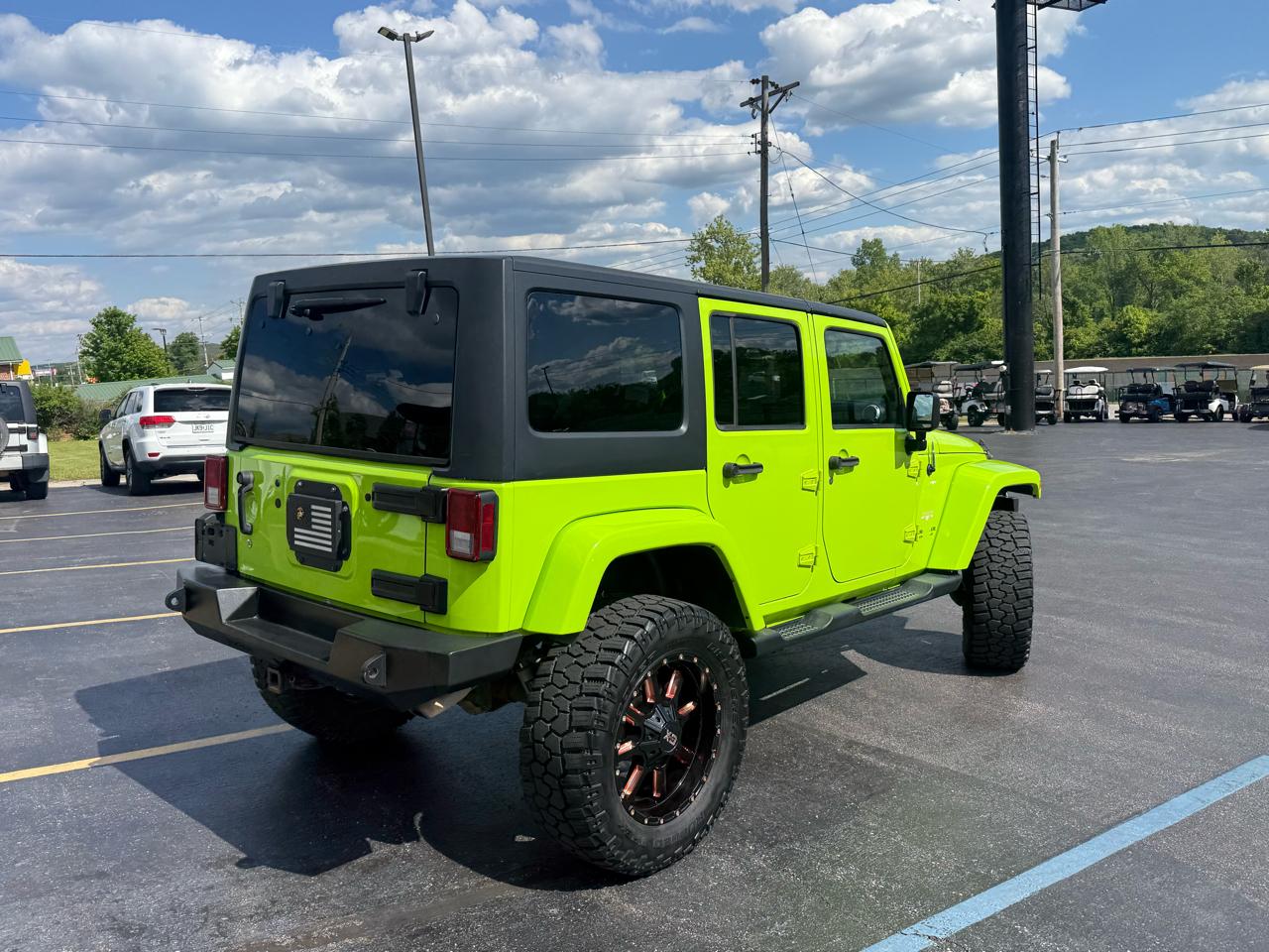 Jeep Wrangler Unlimited 4WD 4dr Sahara 2012