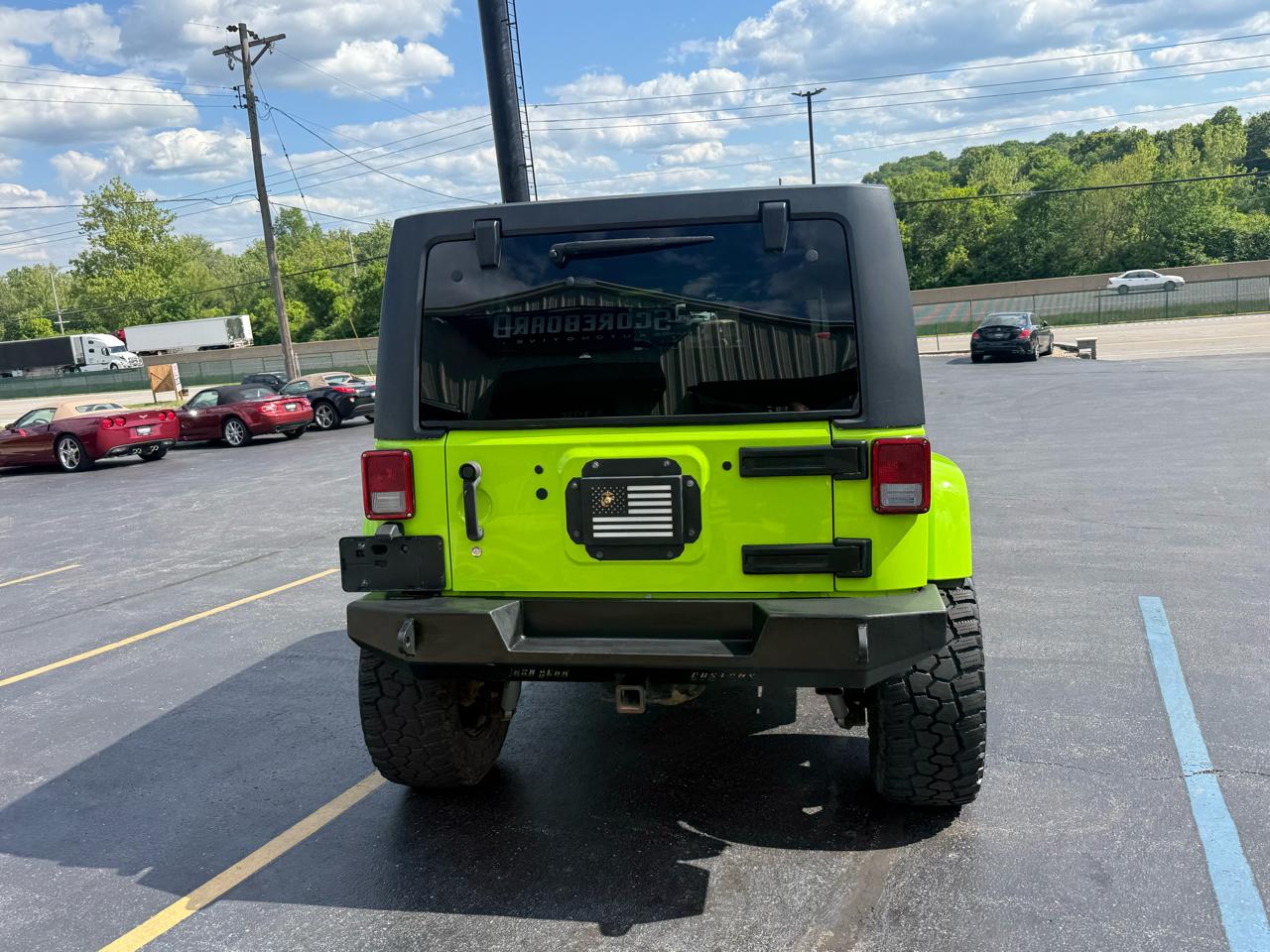 Jeep Wrangler Unlimited 4WD 4dr Sahara 2012