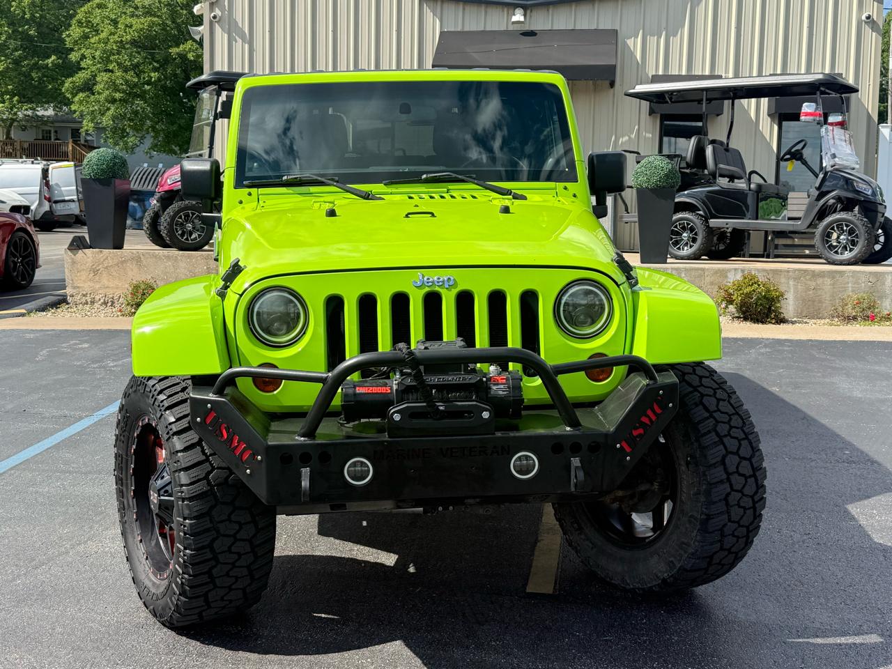 Jeep Wrangler Unlimited 4WD 4dr Sahara 2012