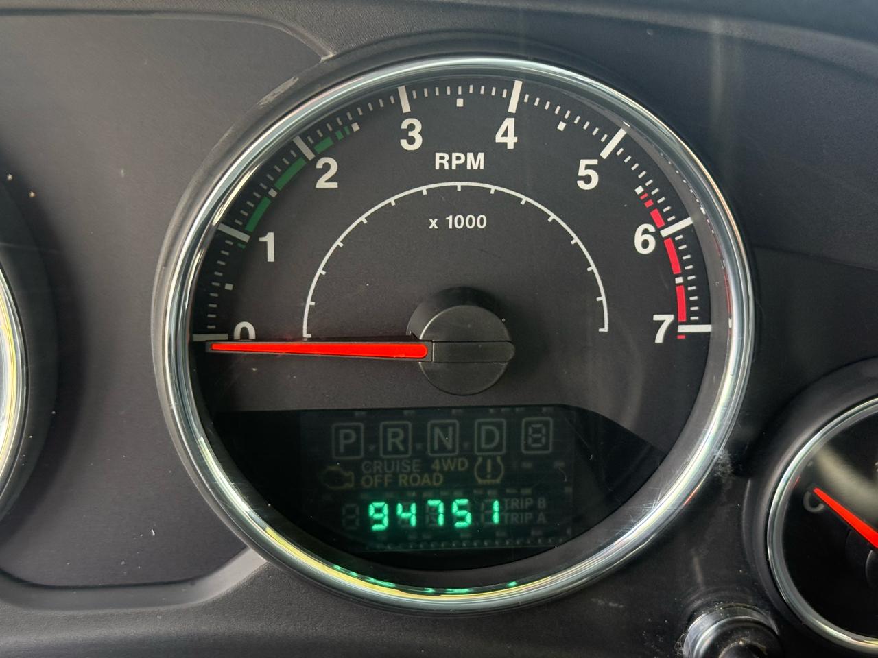 Jeep Wrangler Unlimited 4WD 4dr Sahara 2012