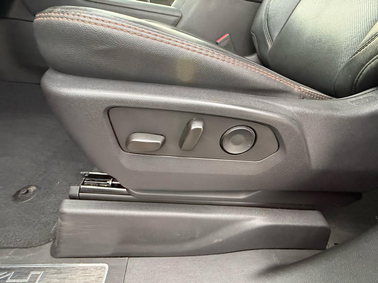 GMC Sierra 2500HD 4WD Crew Cab 159" AT4 2024