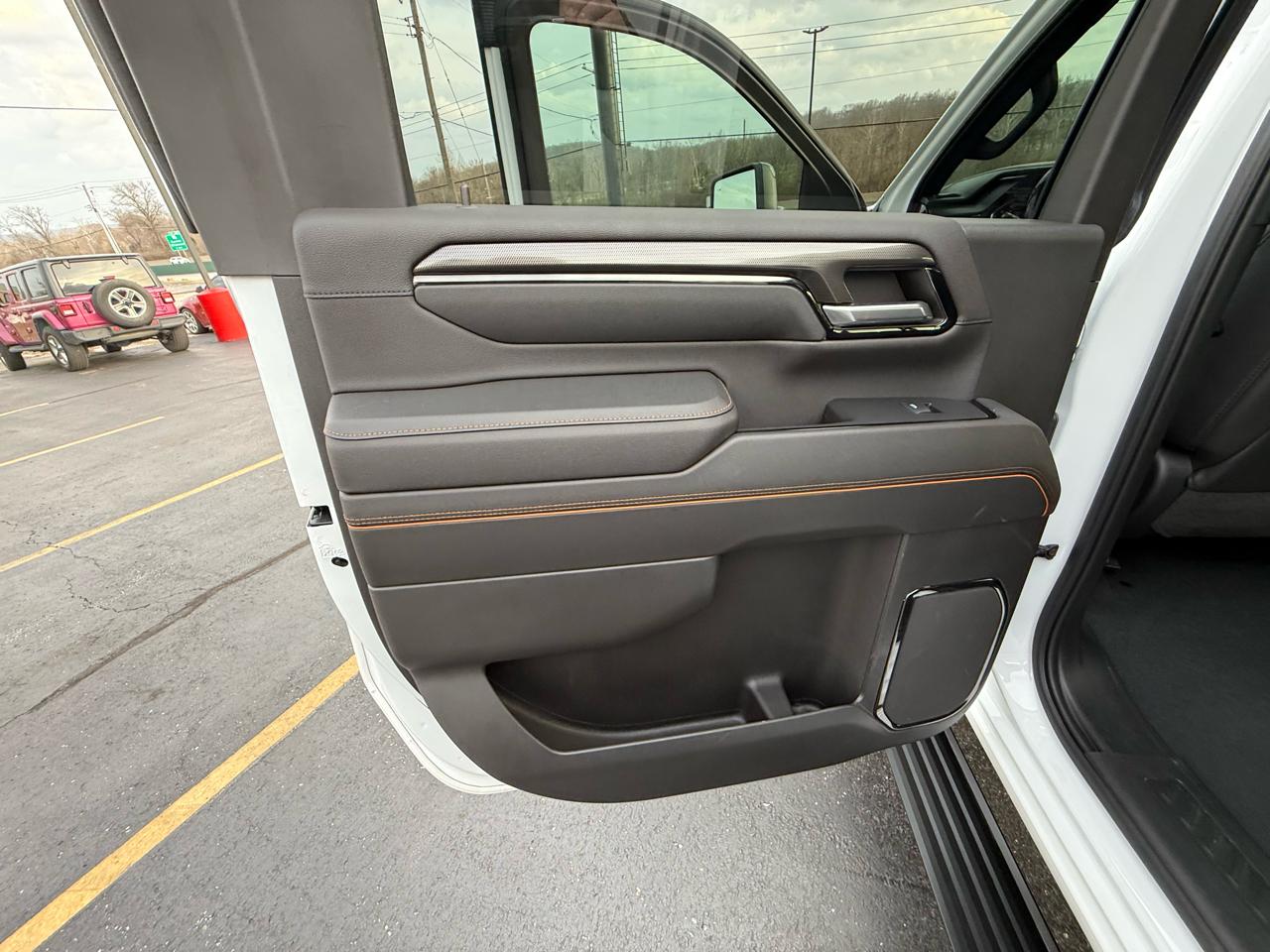 GMC Sierra 2500HD 4WD Crew Cab 159" AT4 2024