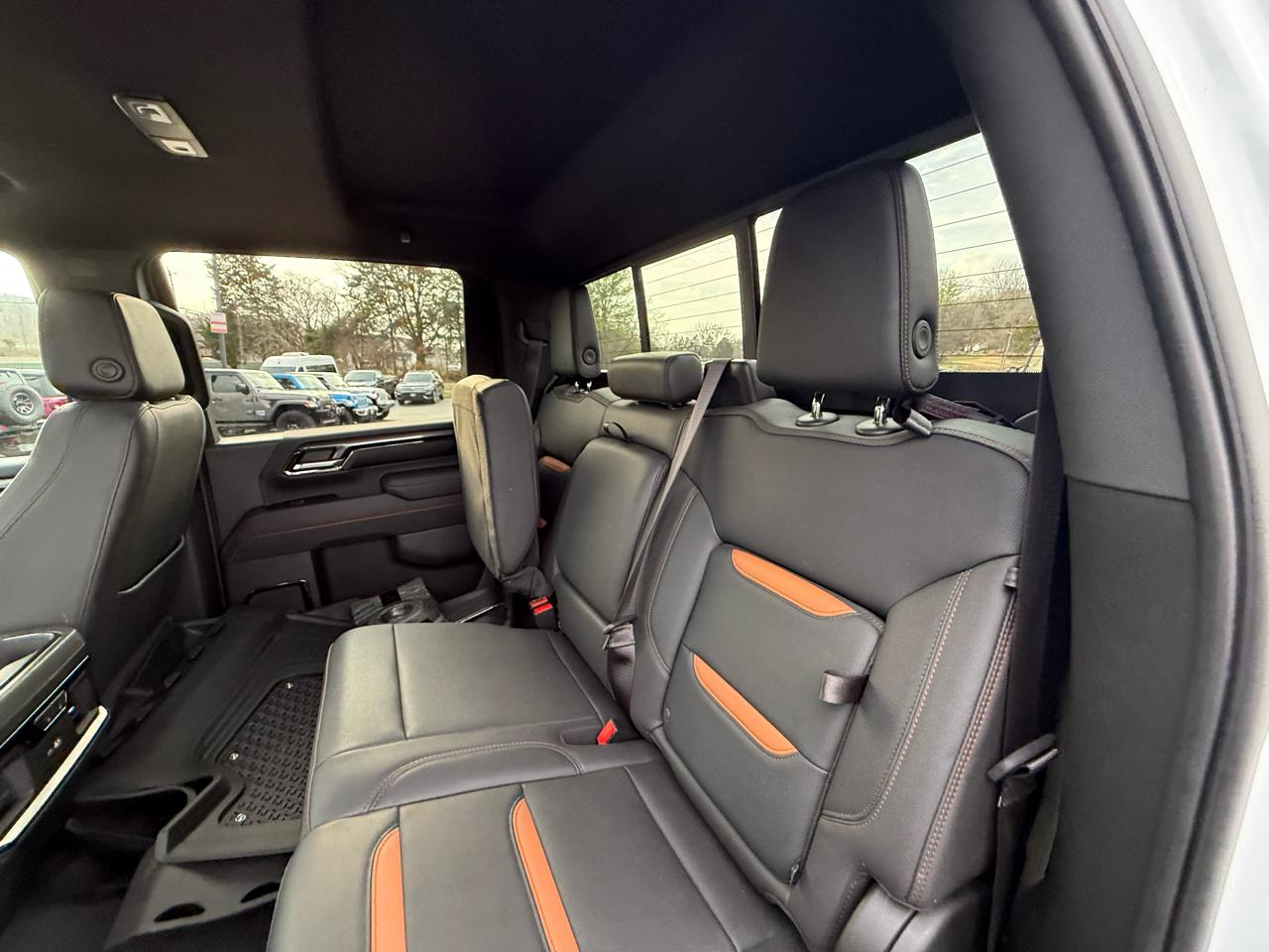 GMC Sierra 2500HD 4WD Crew Cab 159" AT4 2024