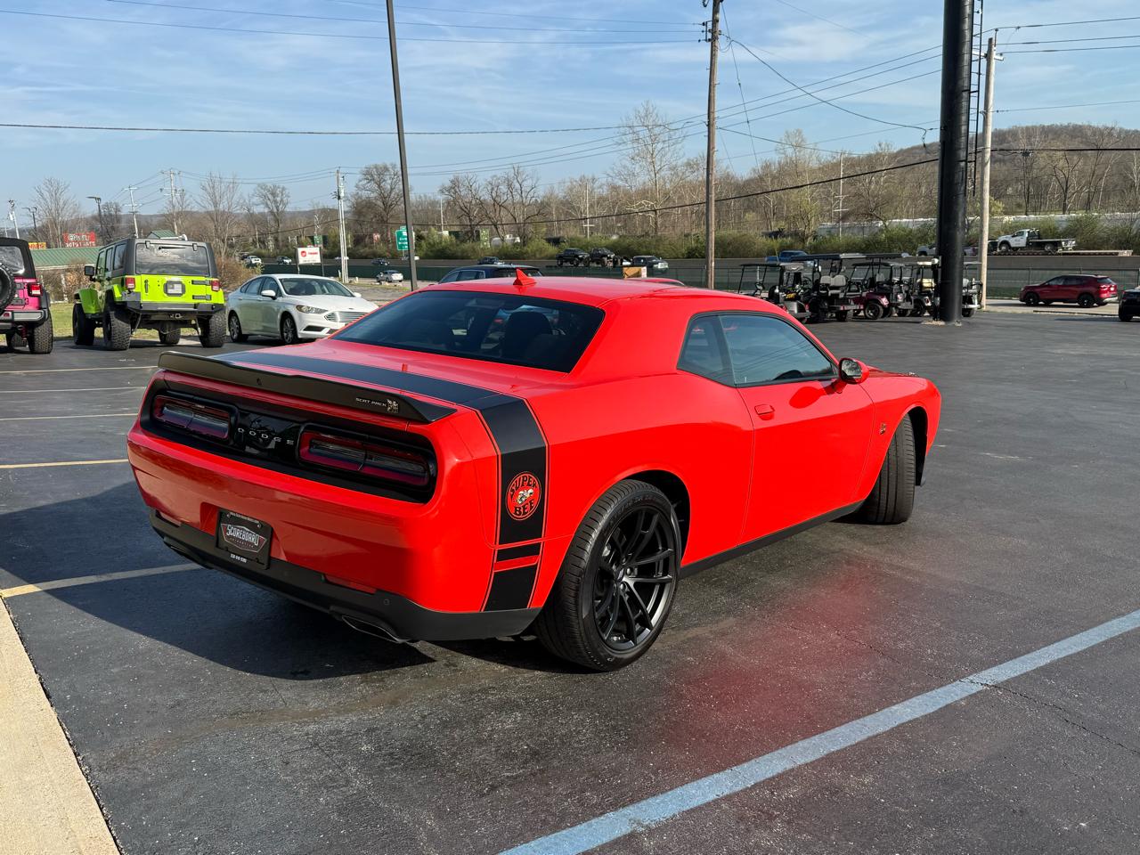 View vehicle photo 3