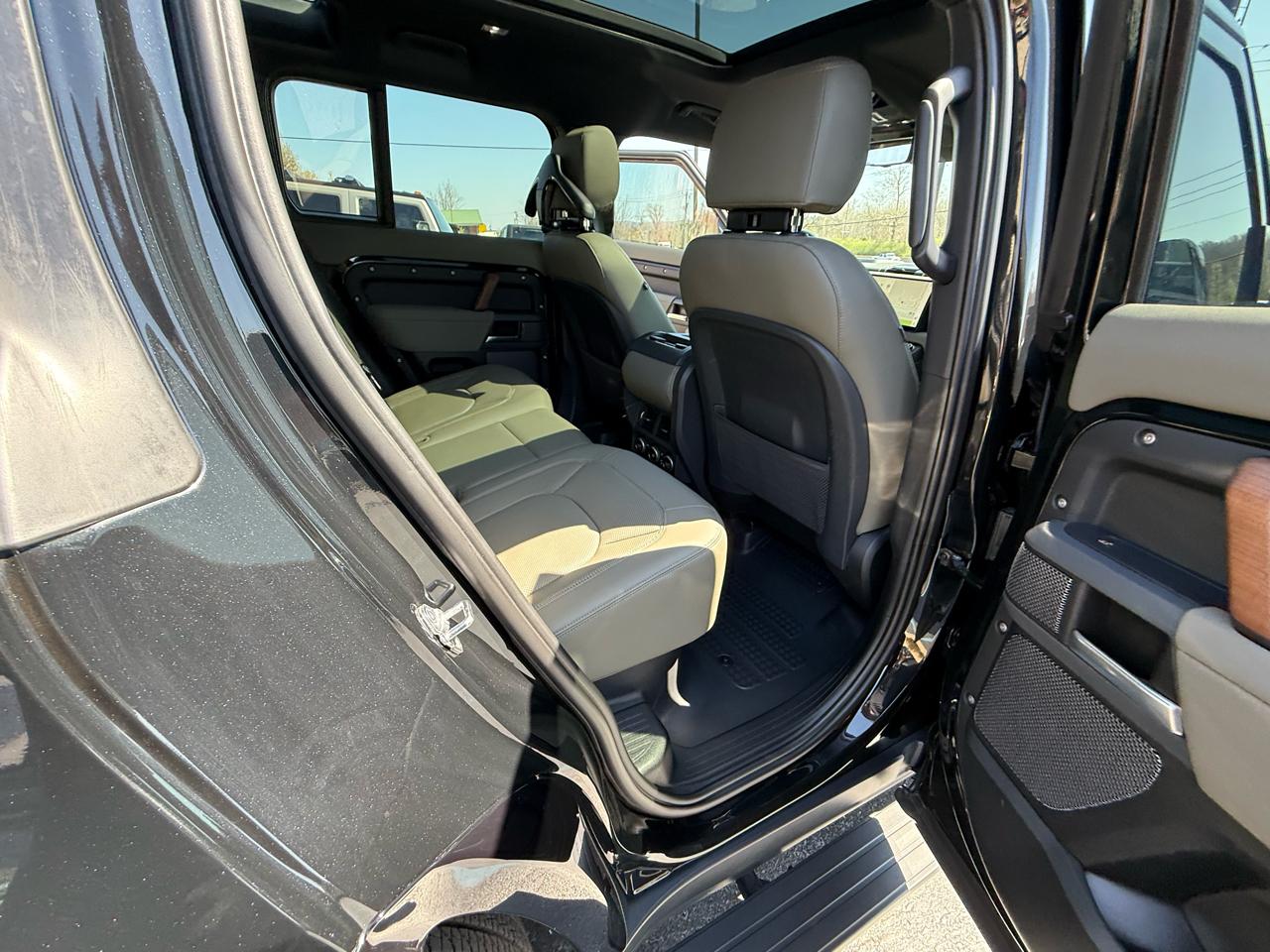 Land Rover Defender 110 X AWD 2023