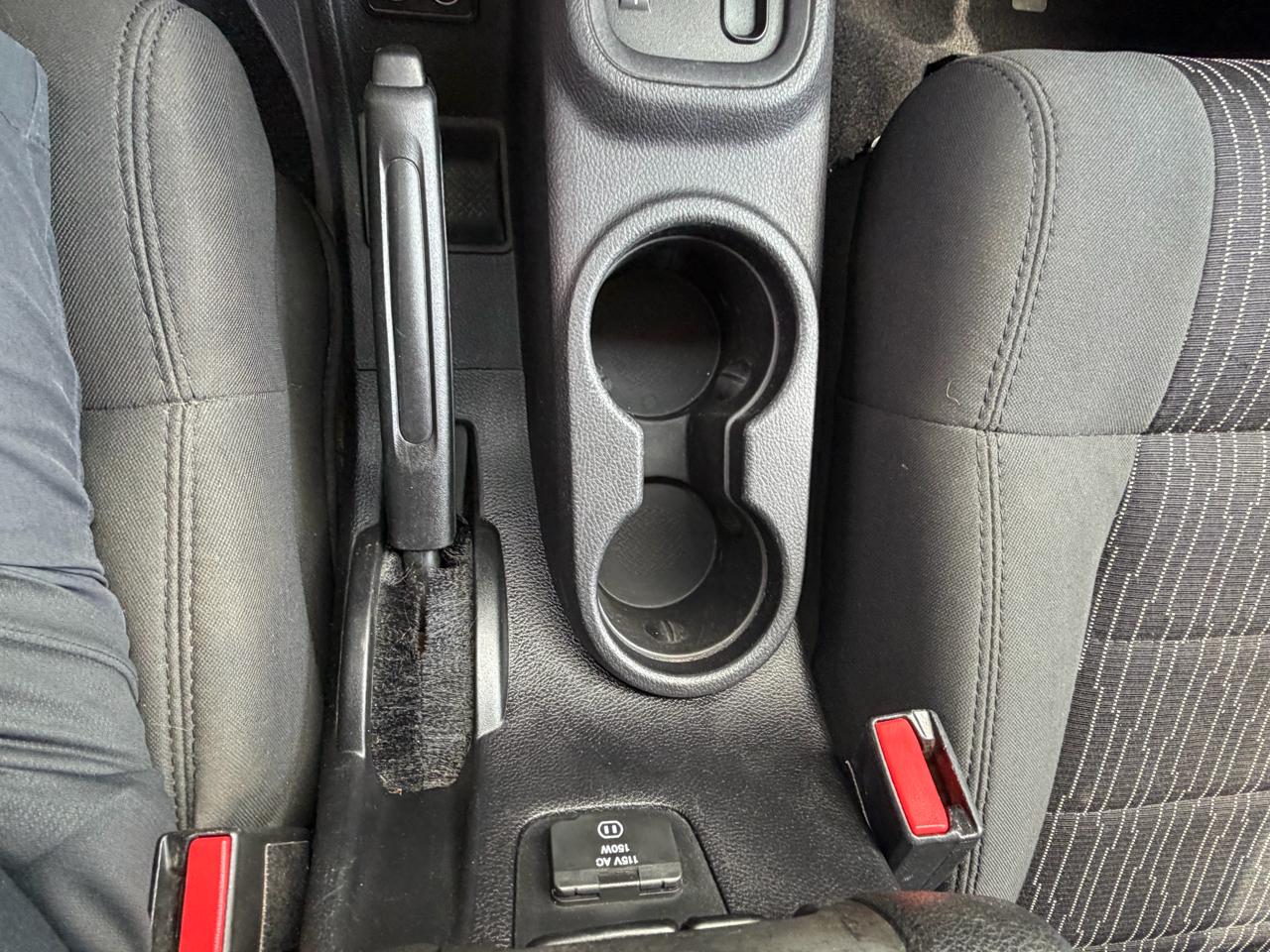 Jeep Wrangler 4WD 2dr Sahara 2011