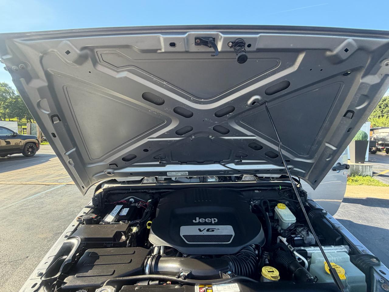 Jeep Wrangler 4WD 2dr Sport 2014
