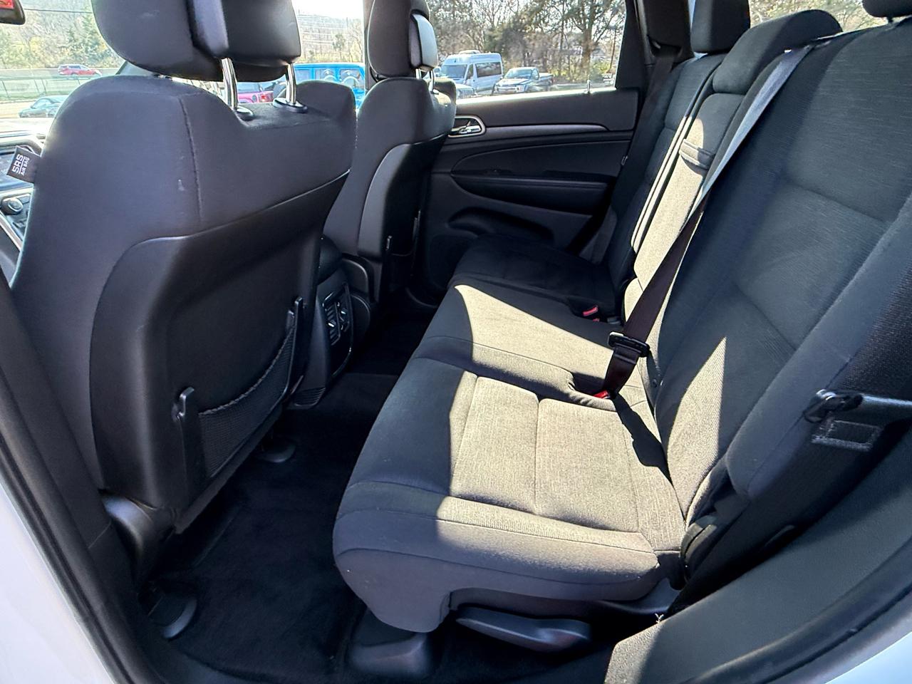 Jeep Grand Cherokee 4WD 4dr Laredo 2015