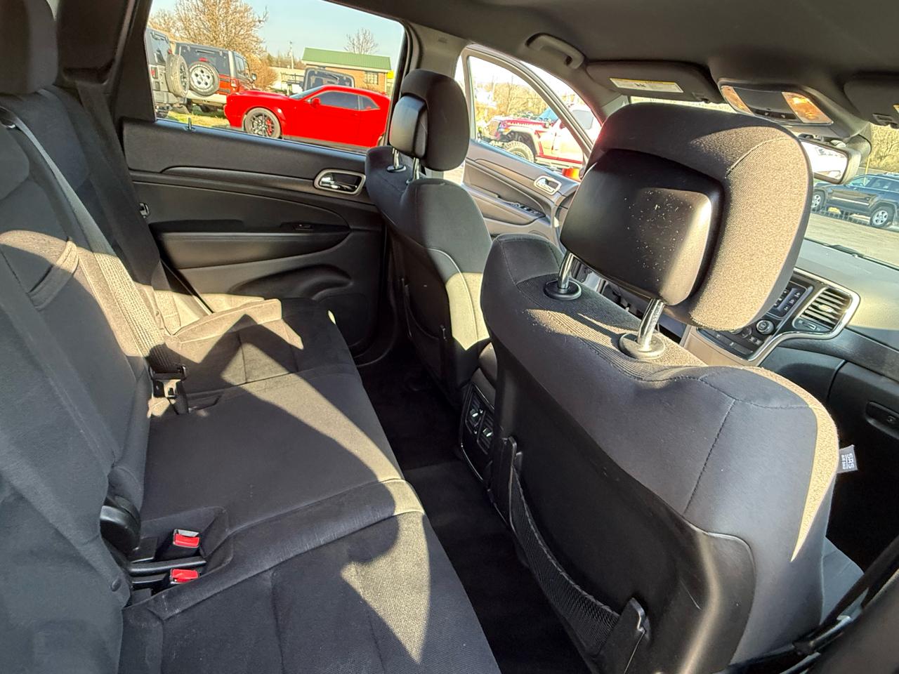 Jeep Grand Cherokee 4WD 4dr Laredo 2015